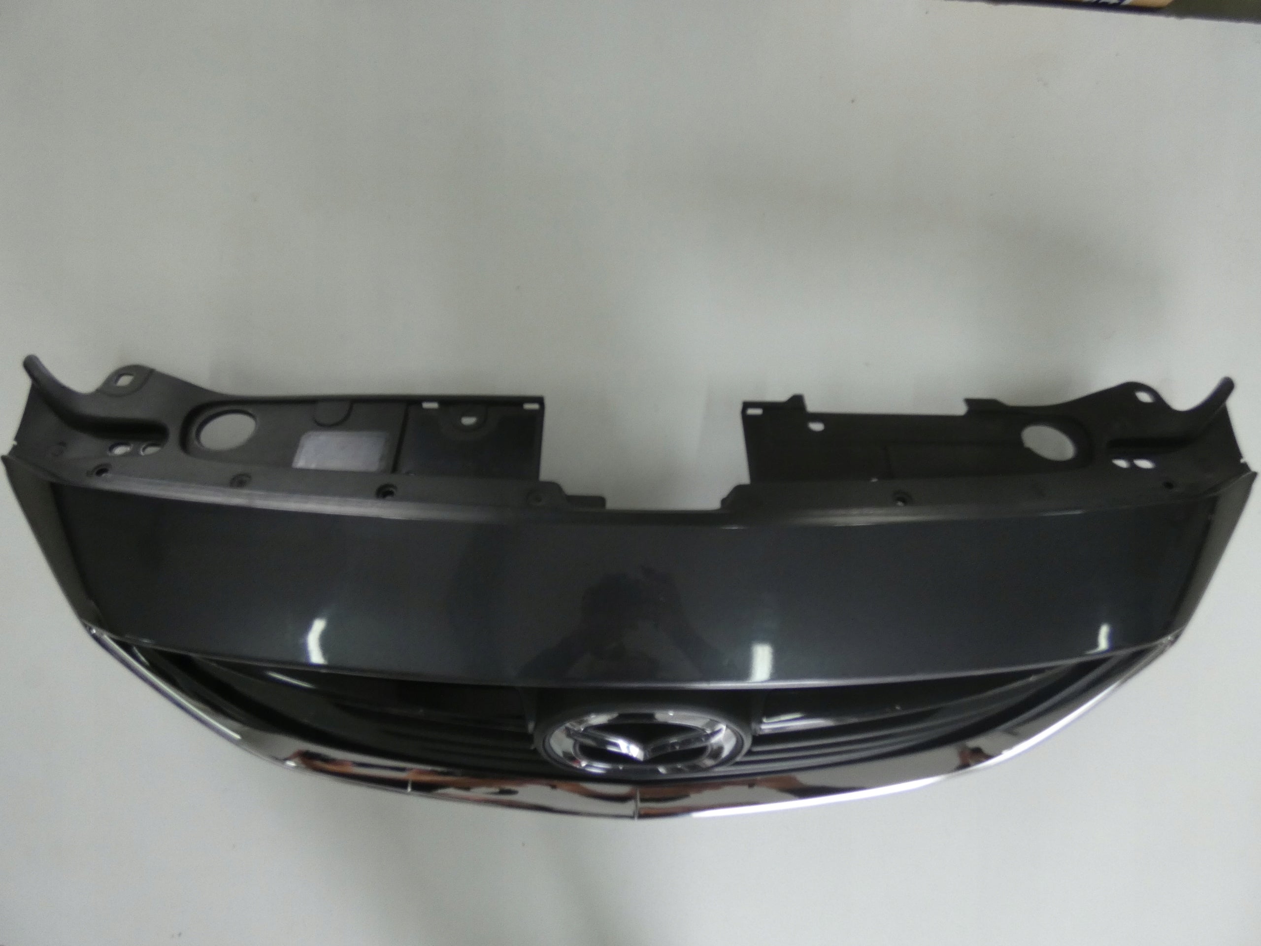 Kühlergrill Mazda 6 FRONTGRILL AZDA6Atra Kühlergitter