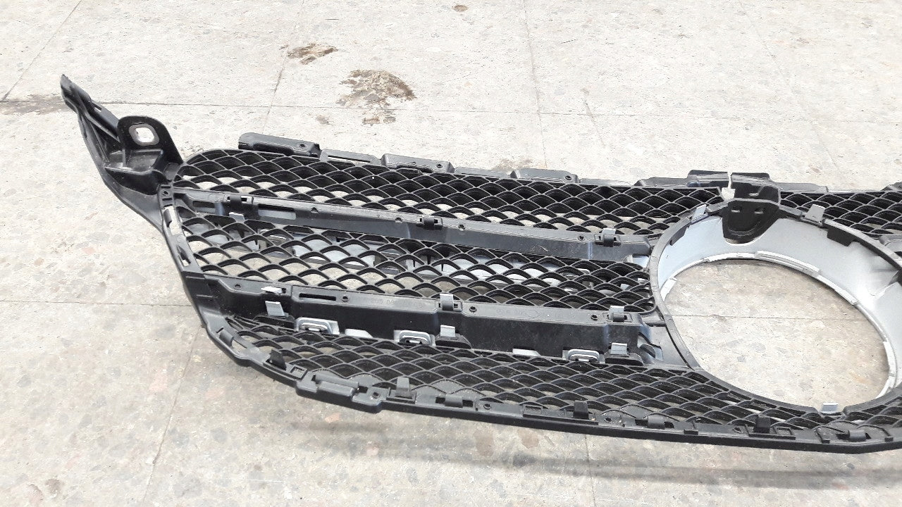 Kühlergrill Mercedes A205 FRONTGRILL A2058800283 Kühlergitter