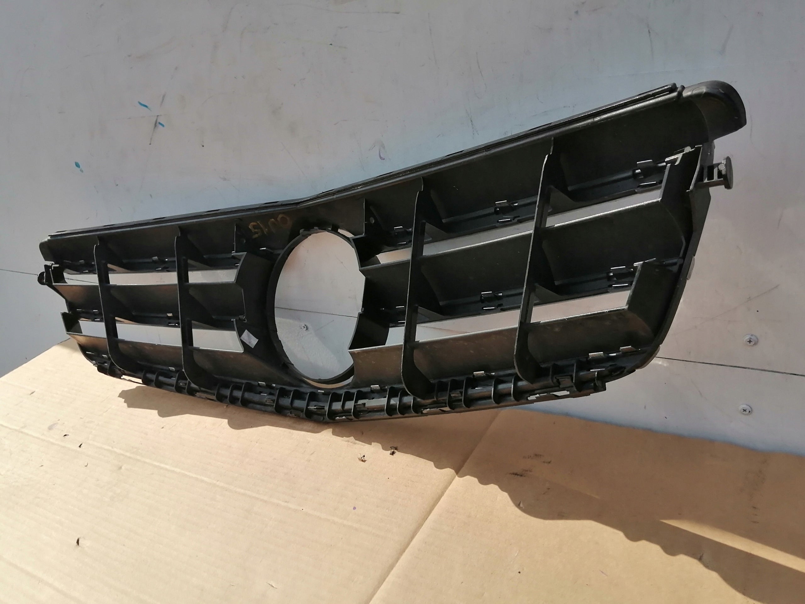 Kühlergrill Mercedes W204 FRONTGRILL A2048801923 Kühlergitter