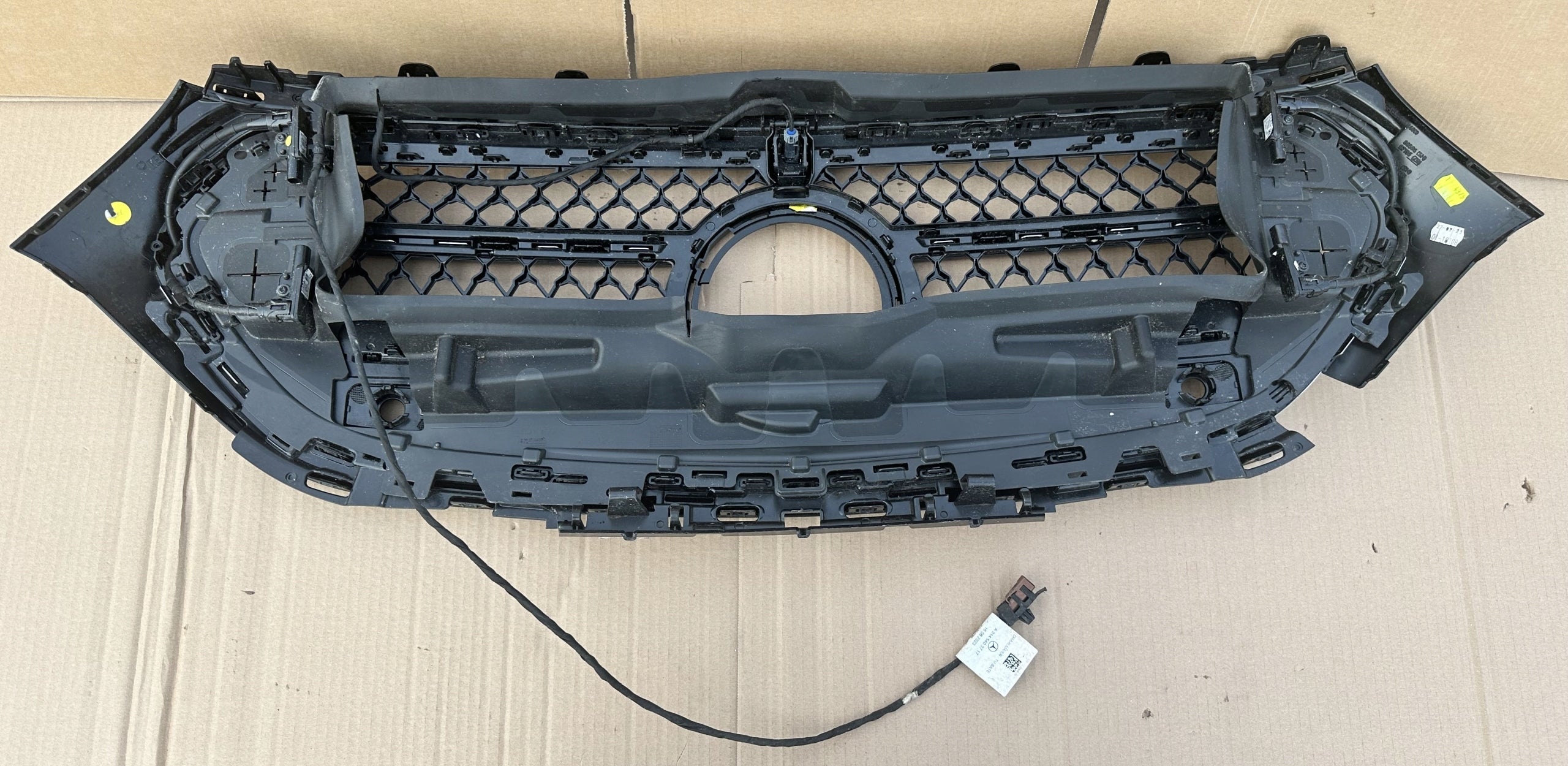 Kühlergrill Mercedes W214 FRONTGRILL A2148882100 Kühlergitter