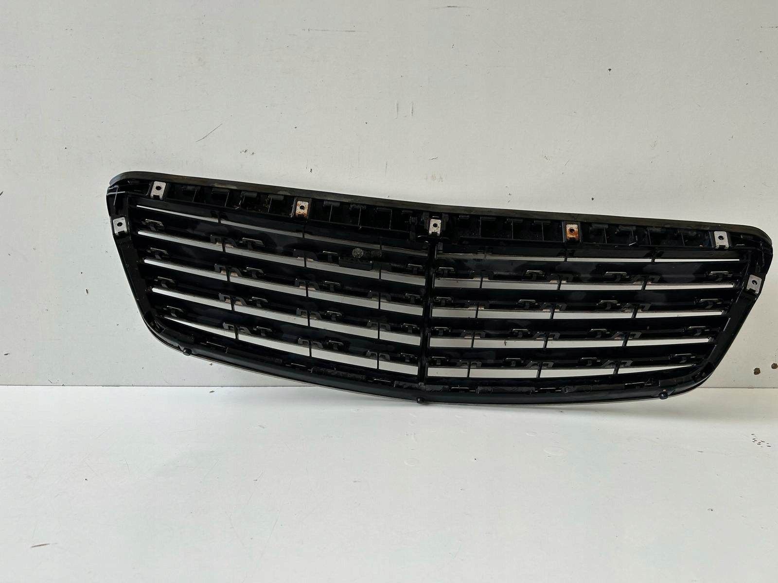 Kühlergrill Mercedes W221 W221 FRONTGRILL A2218800083 Kühlergitter