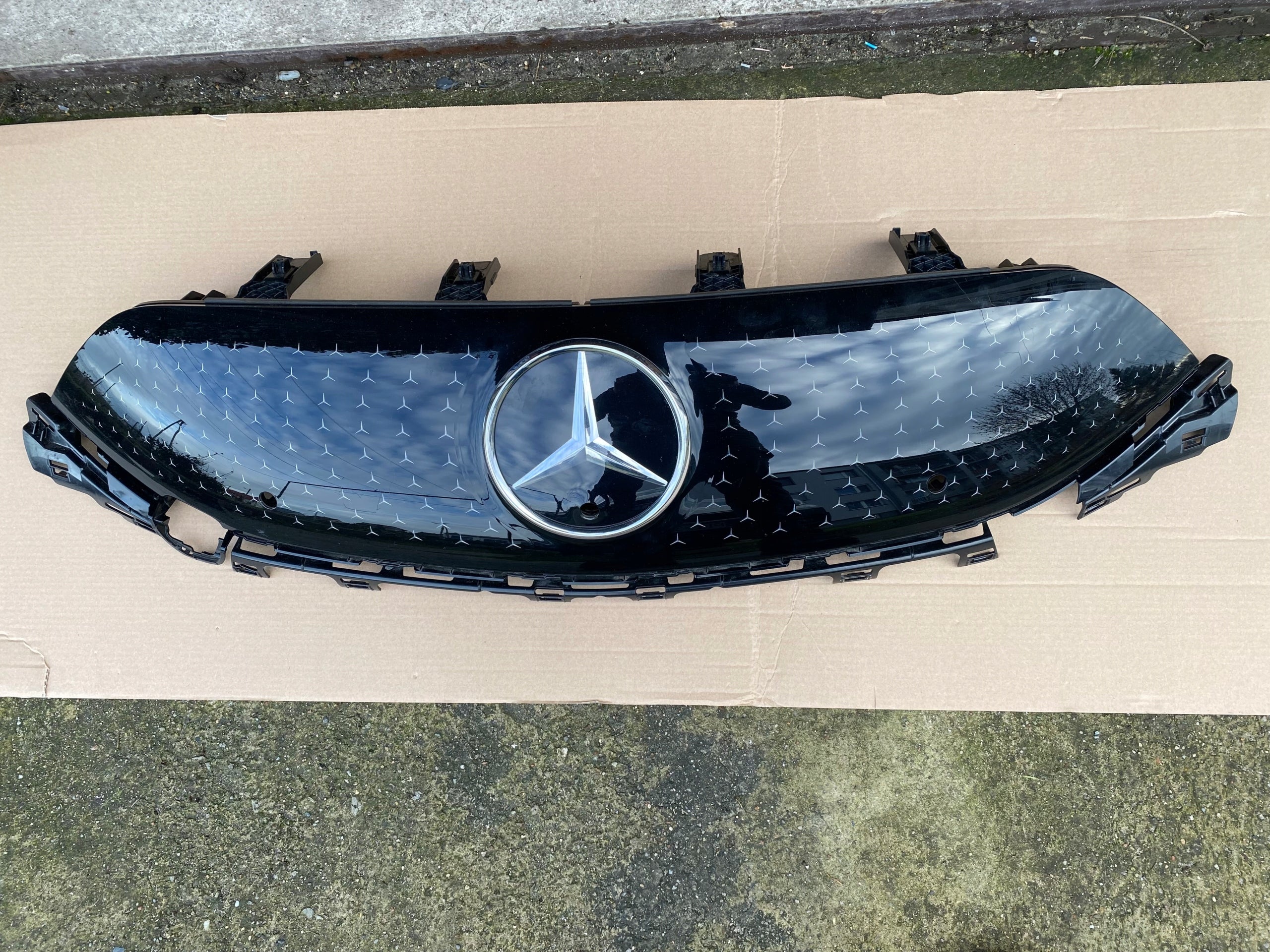  Kühlergrill Mercedes EQS V297 FRONTGRILL A2978886200 Kühlergitter product image