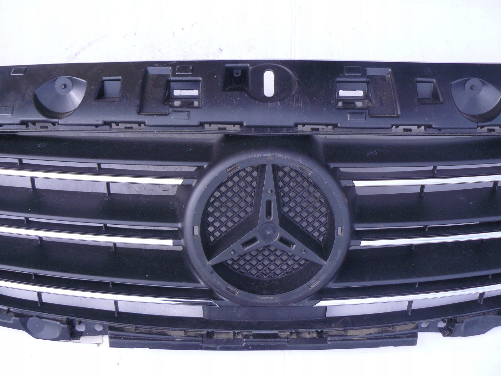 Kühlergrill Mercedes CITAN W420 FRONTGRILL A4205001004 Kühlergitter