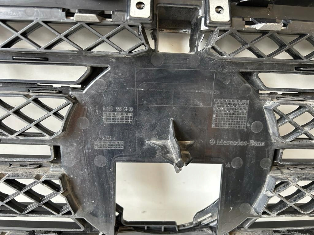 Kühlergrill Mercedes W463 W463 W463 FRONTGRILL A4638804102 Kühlergitter