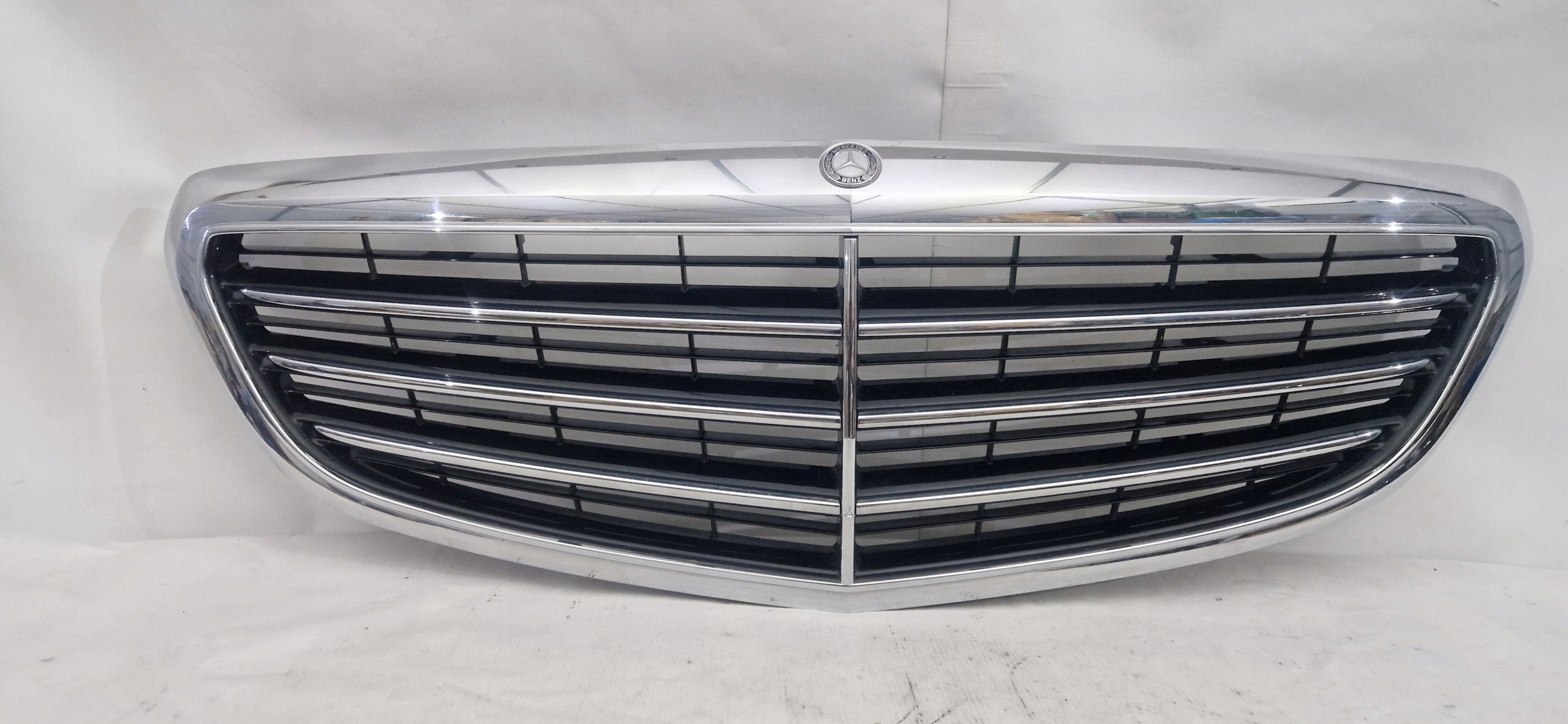 Kühlergrill Mercedes A205 FRONTGRILL A2058802683 Kühlergitter