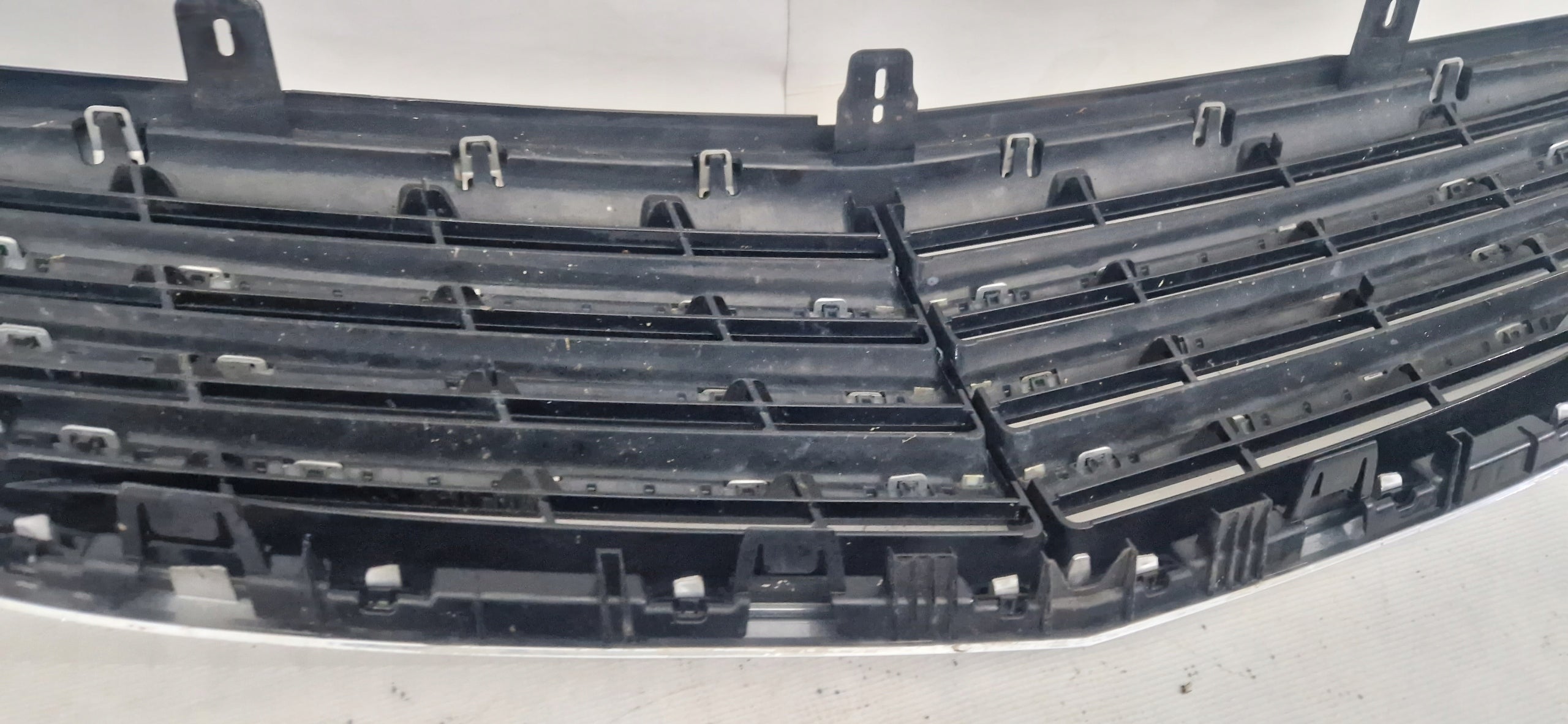 Kühlergrill Mercedes A205 FRONTGRILL A2058802683 Kühlergitter