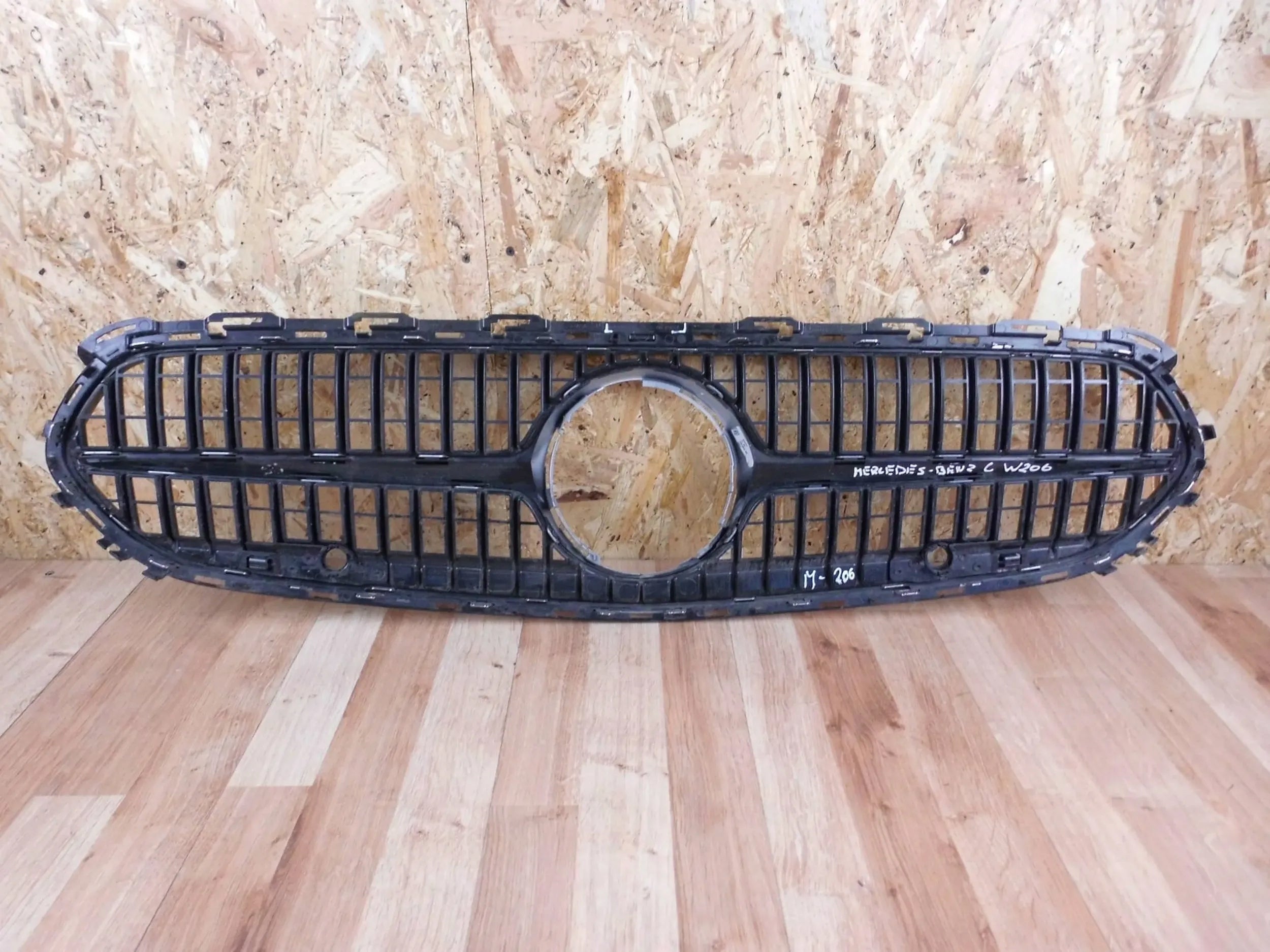 Kühlergrill Mercedes A206 FRONTGRILL A2068883800 Kühlergitter