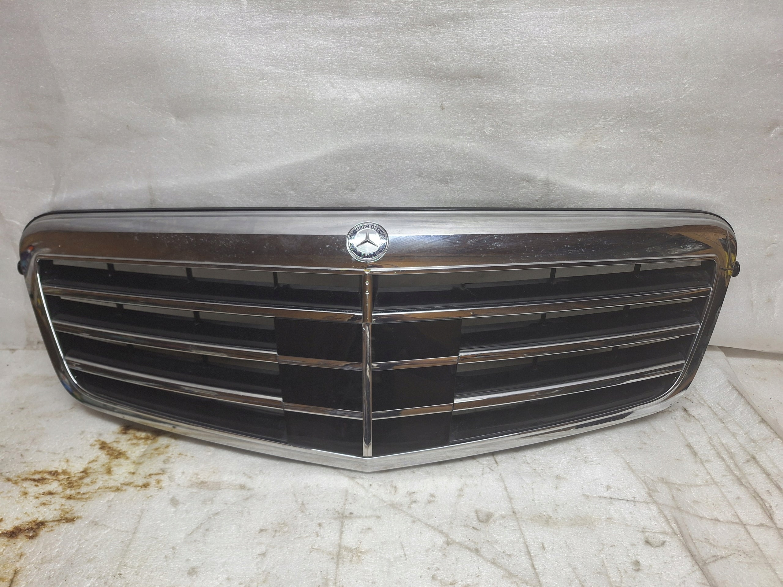 Kühlergrill Mercedes A212 FRONTGRILL A2128800383 Kühlergitter