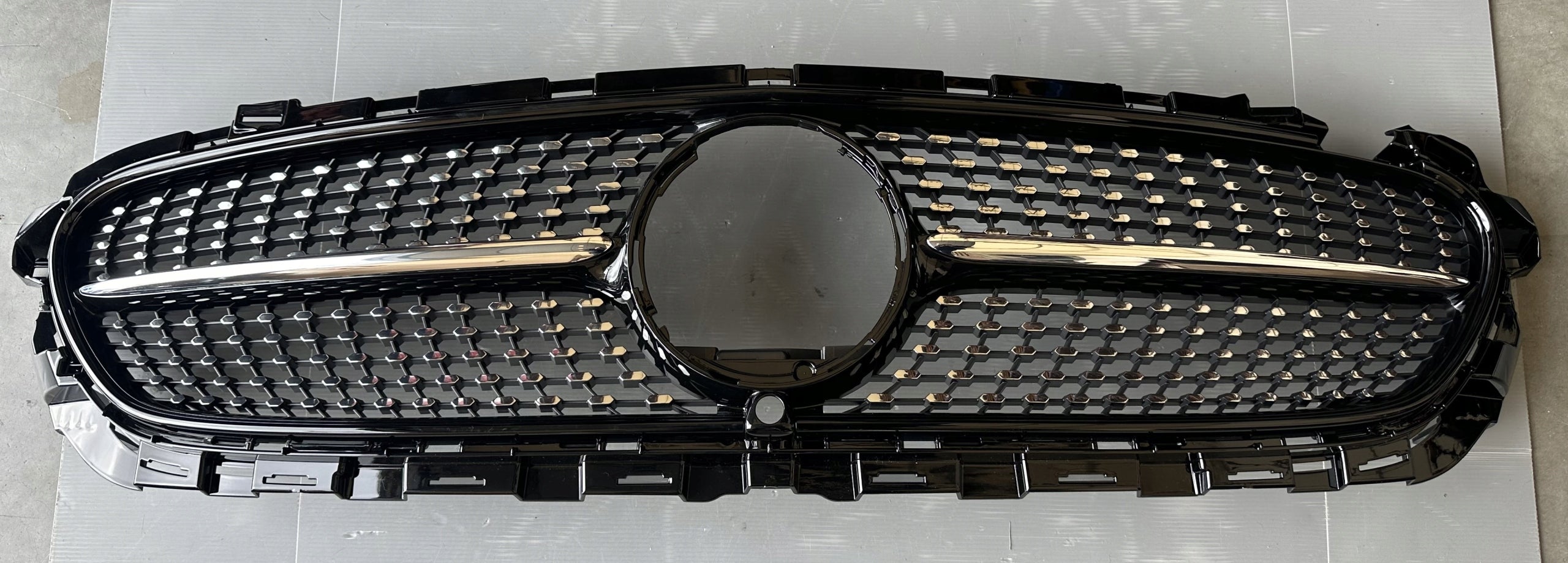  Kühlergrill Mercedes A238 FRONTGRILL A2388883100 Kühlergitter product image