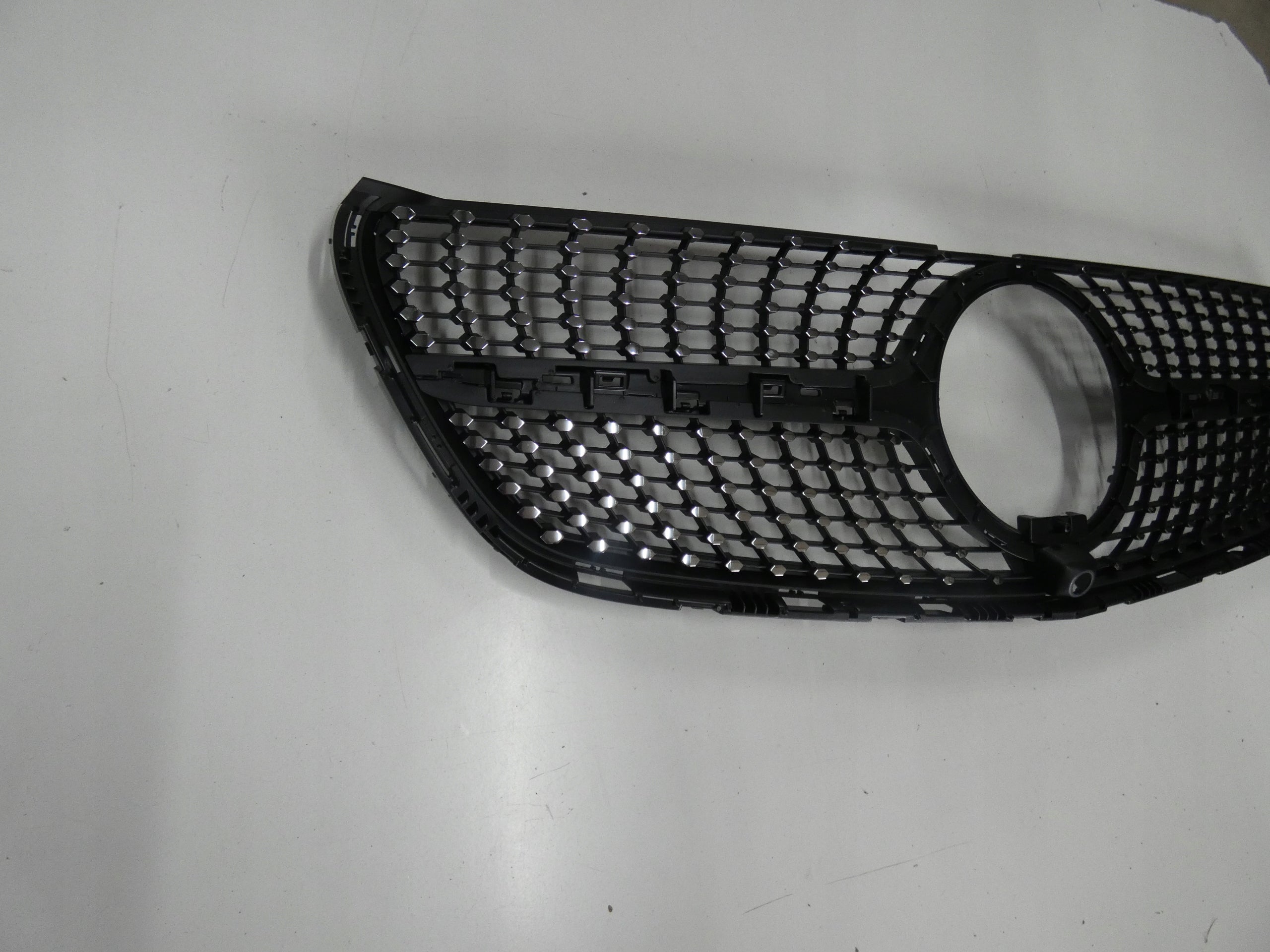 Kühlergrill Mercedes W447 FRONTGRILL A4478882100 Kühlergitter