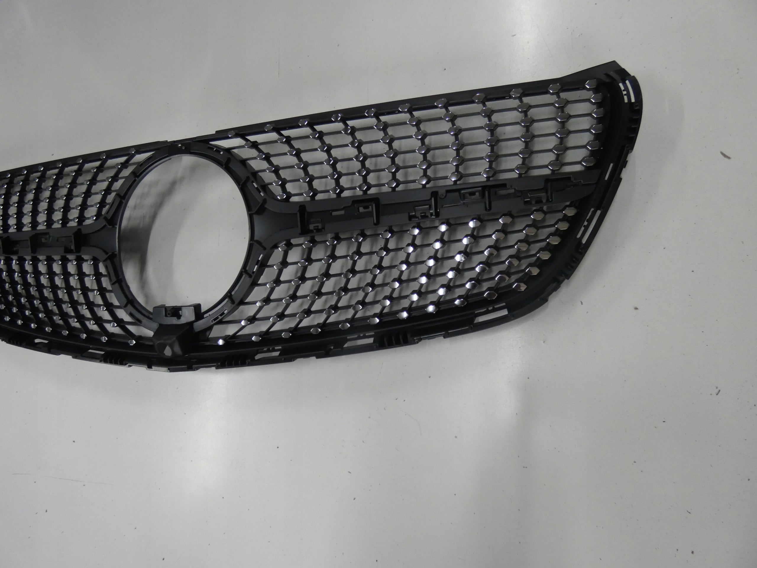 Kühlergrill Mercedes W447 FRONTGRILL A4478882100 Kühlergitter