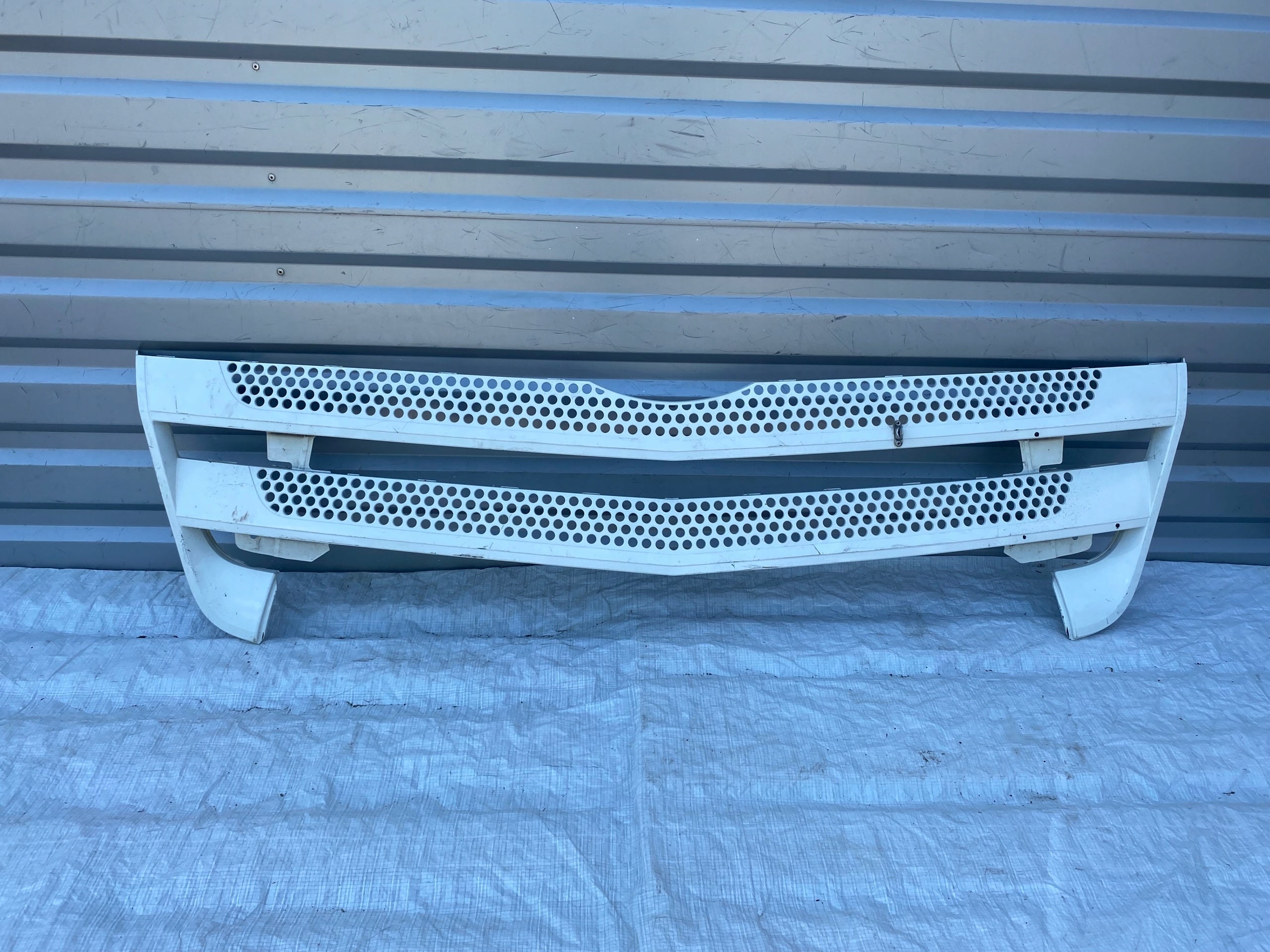 Kühlergrill Mercedes W961 FRONTGRILL A9618850053 Kühlergitter