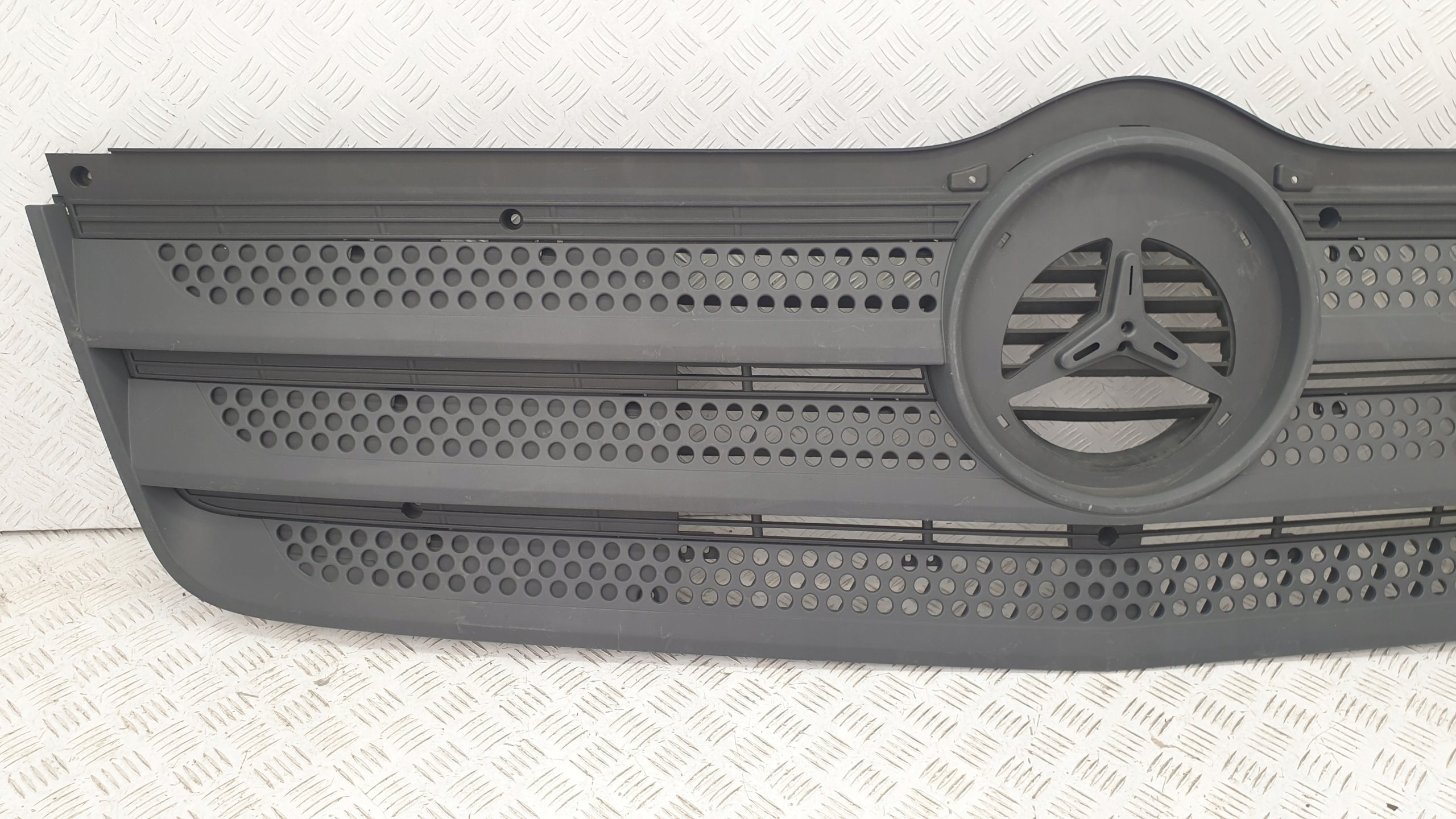 Kühlergrill Mercedes W967 FRONTGRILL A9678800285 Kühlergitter