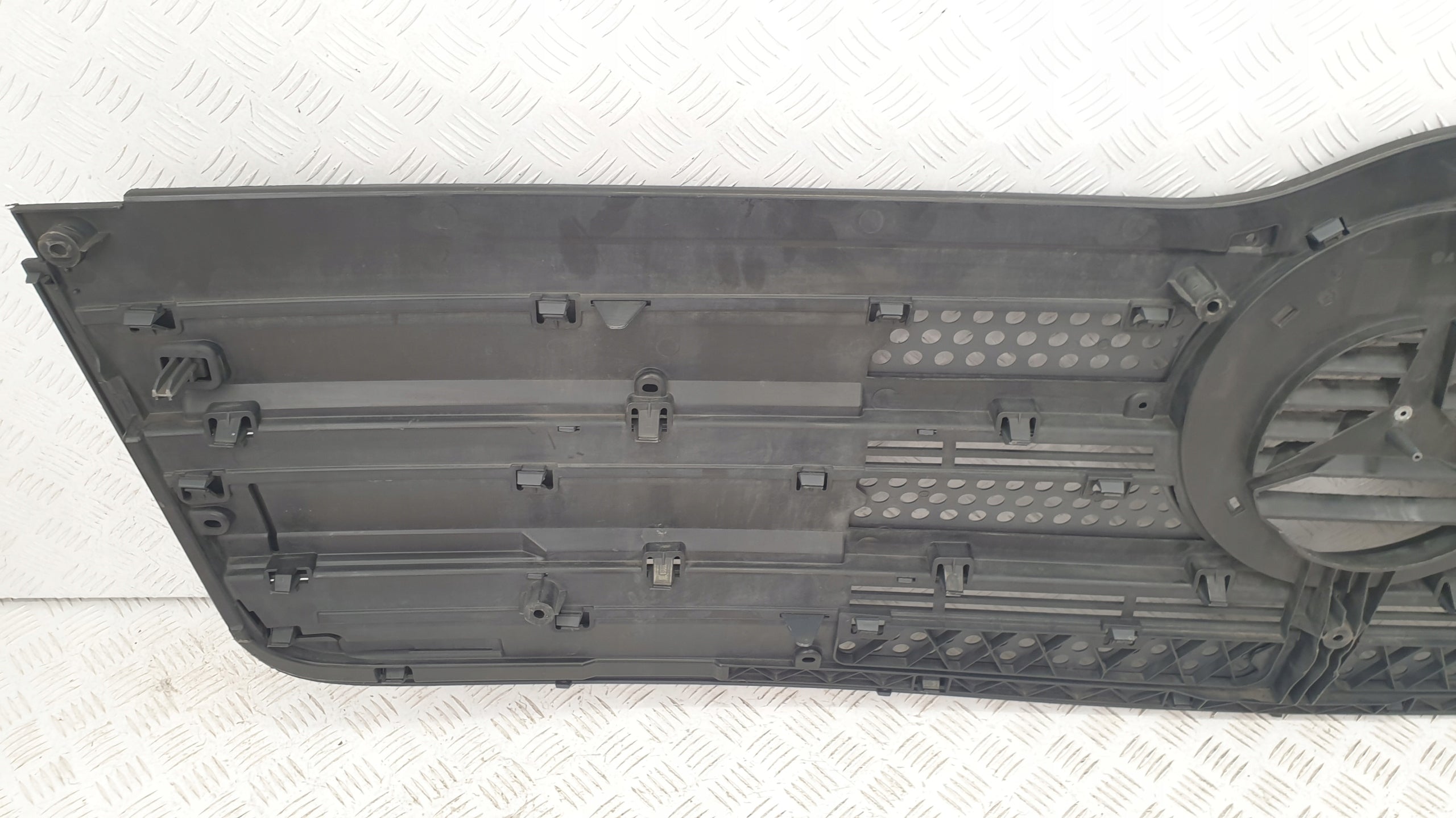 Kühlergrill Mercedes W967 FRONTGRILL A9678800285 Kühlergitter