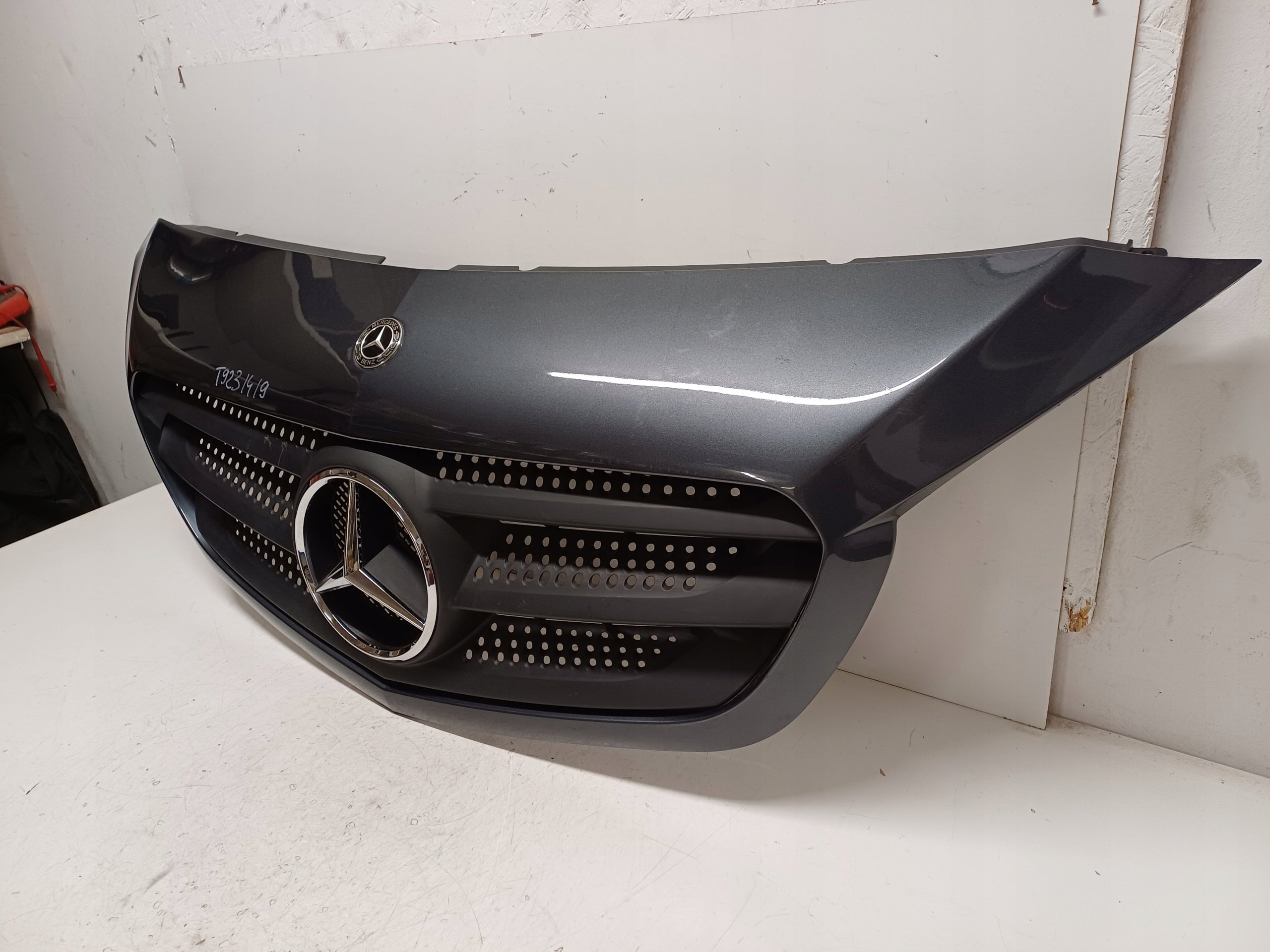 Kühlergrill Mercedes CITAN W415 A415 FRONTGRILL A4158880023 Kühlergitter