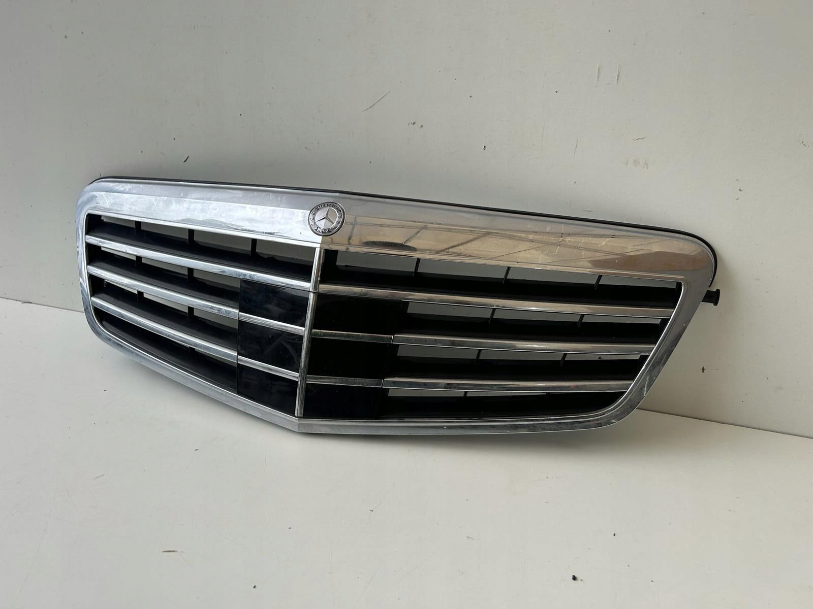 Kühlergrill Mercedes E 212 FRONTGRILL A2128870011 Kühlergitter