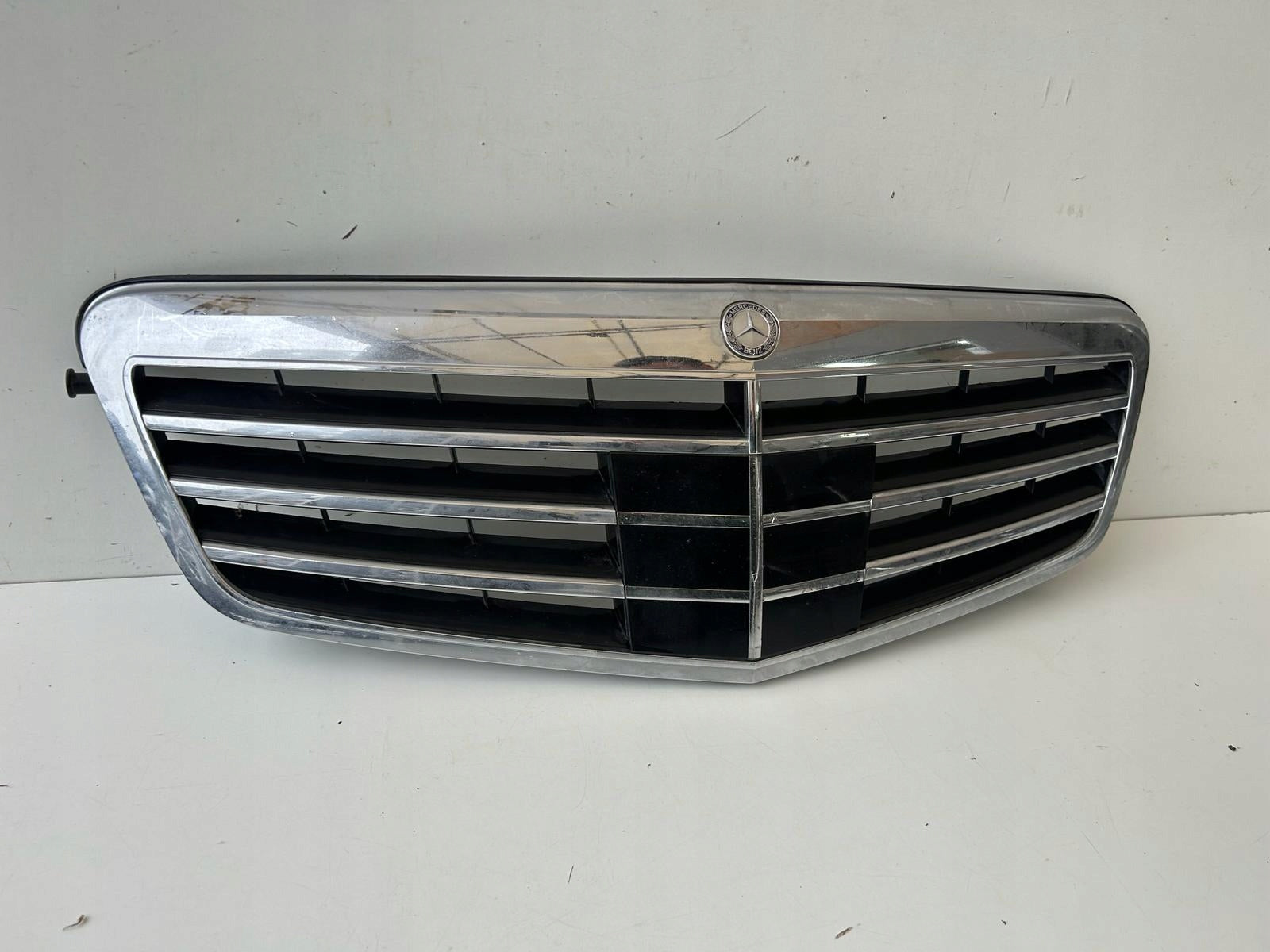 Kühlergrill Mercedes E 212 FRONTGRILL A2128870011 Kühlergitter