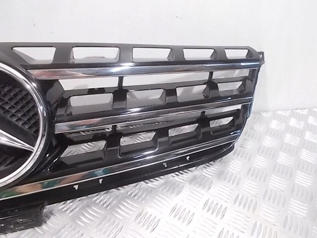 Kühlergrill Mercedes W166 W166 FRONTGRILL A1668801085 Kühlergitter