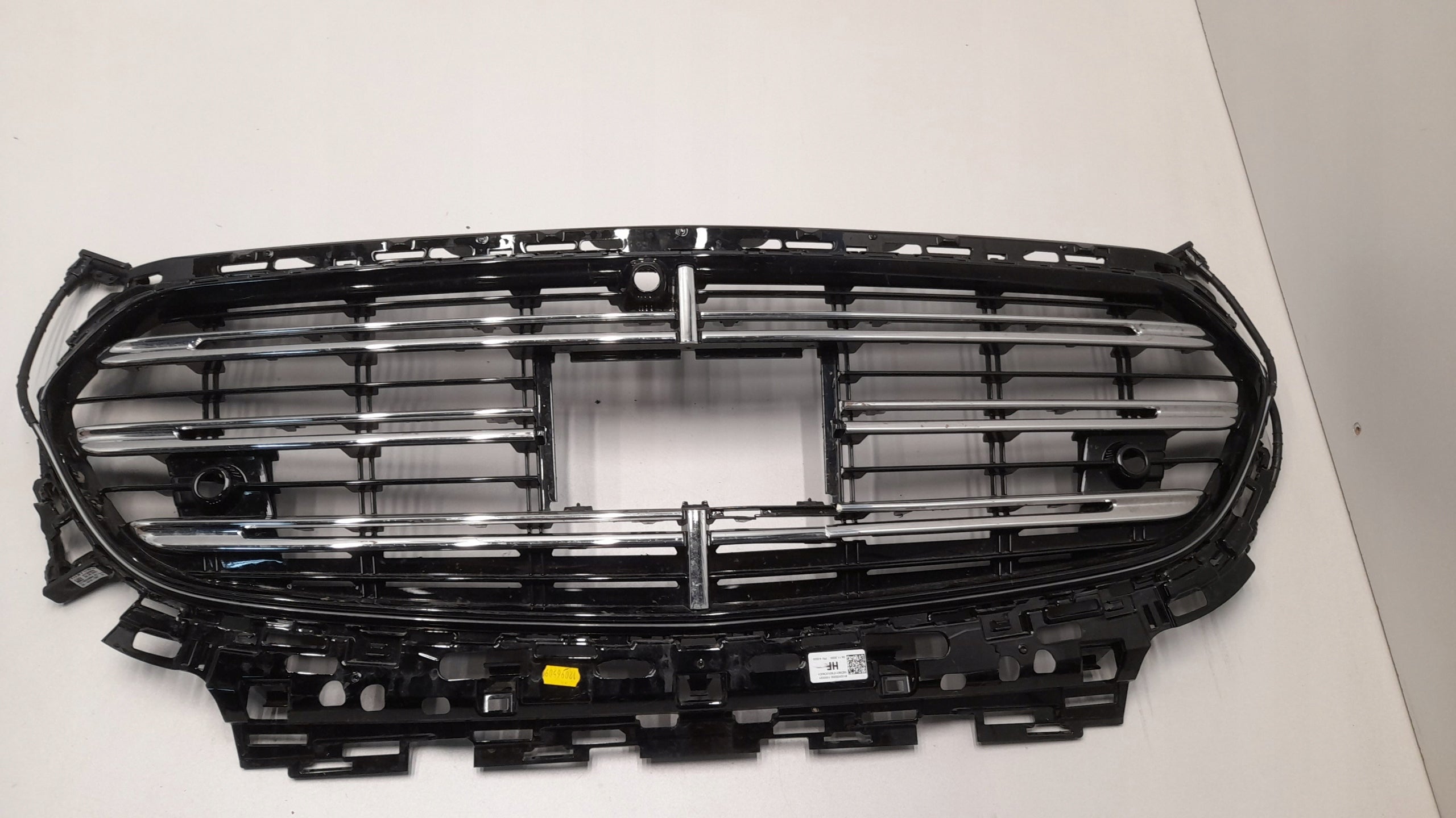 Kühlergrill Mercedes W214 A214 FRONTGRILL A2148804801 Kühlergitter