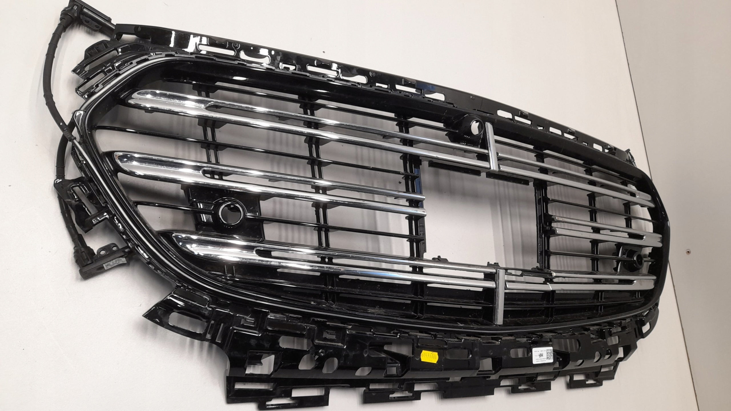 Kühlergrill Mercedes W214 A214 FRONTGRILL A2148804801 Kühlergitter