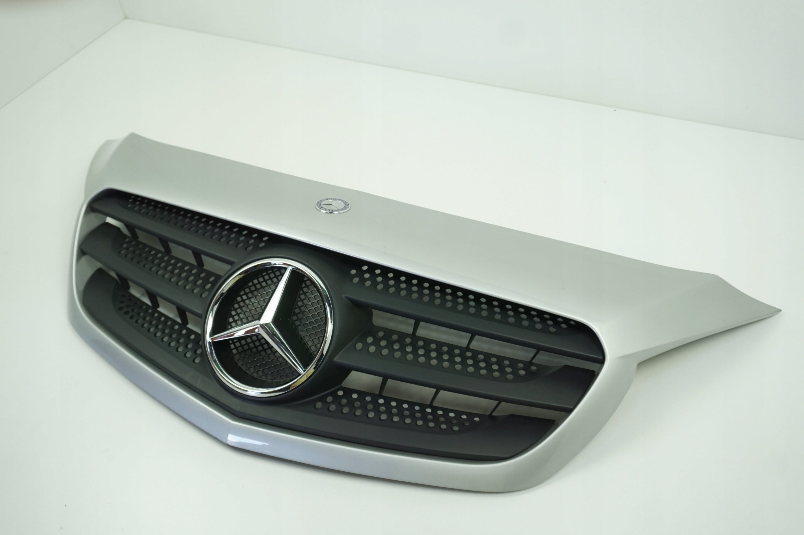 Kühlergrill Mercedes CITAN W415 A415 FRONTGRILL A4158880023 Kühlergitter