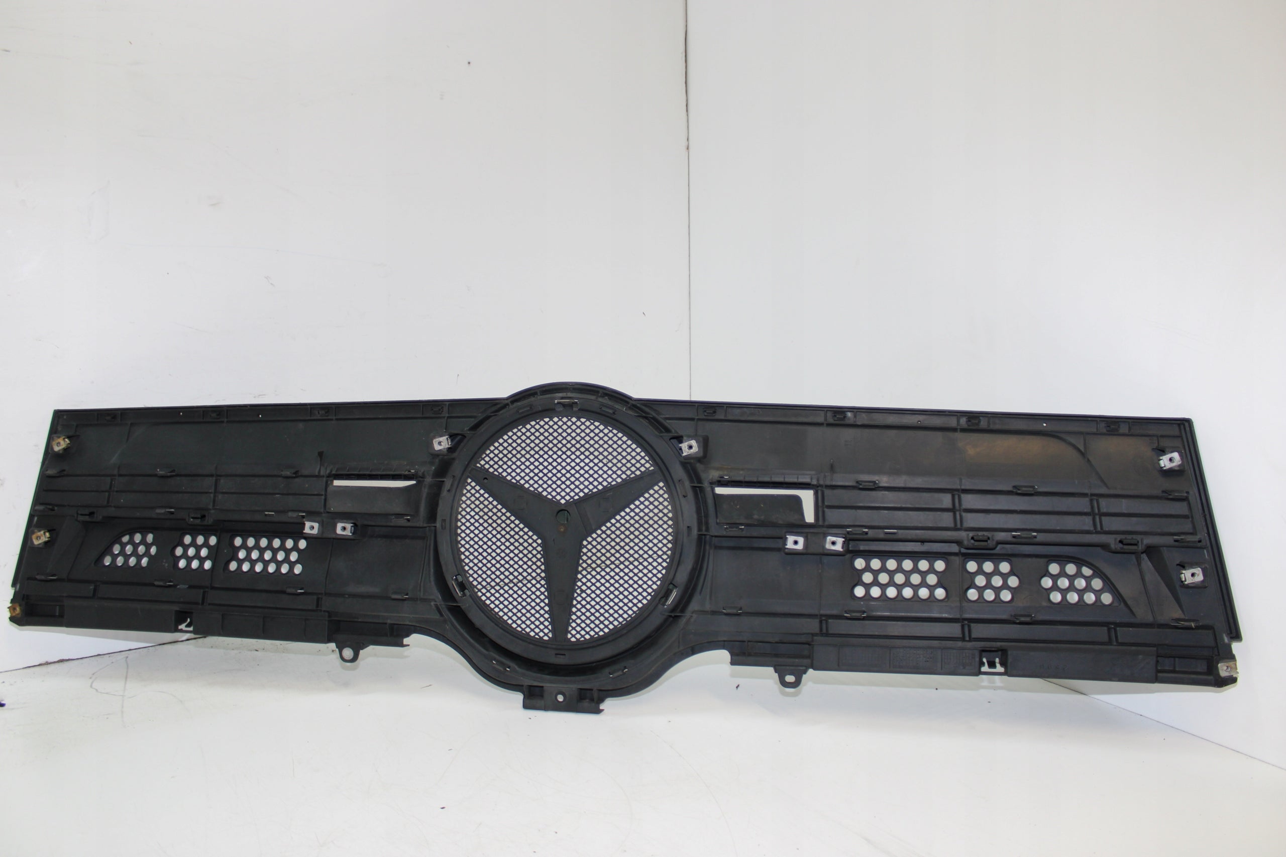 Kühlergrill Mercedes W960 FRONTGRILL A9607500618 Kühlergitter