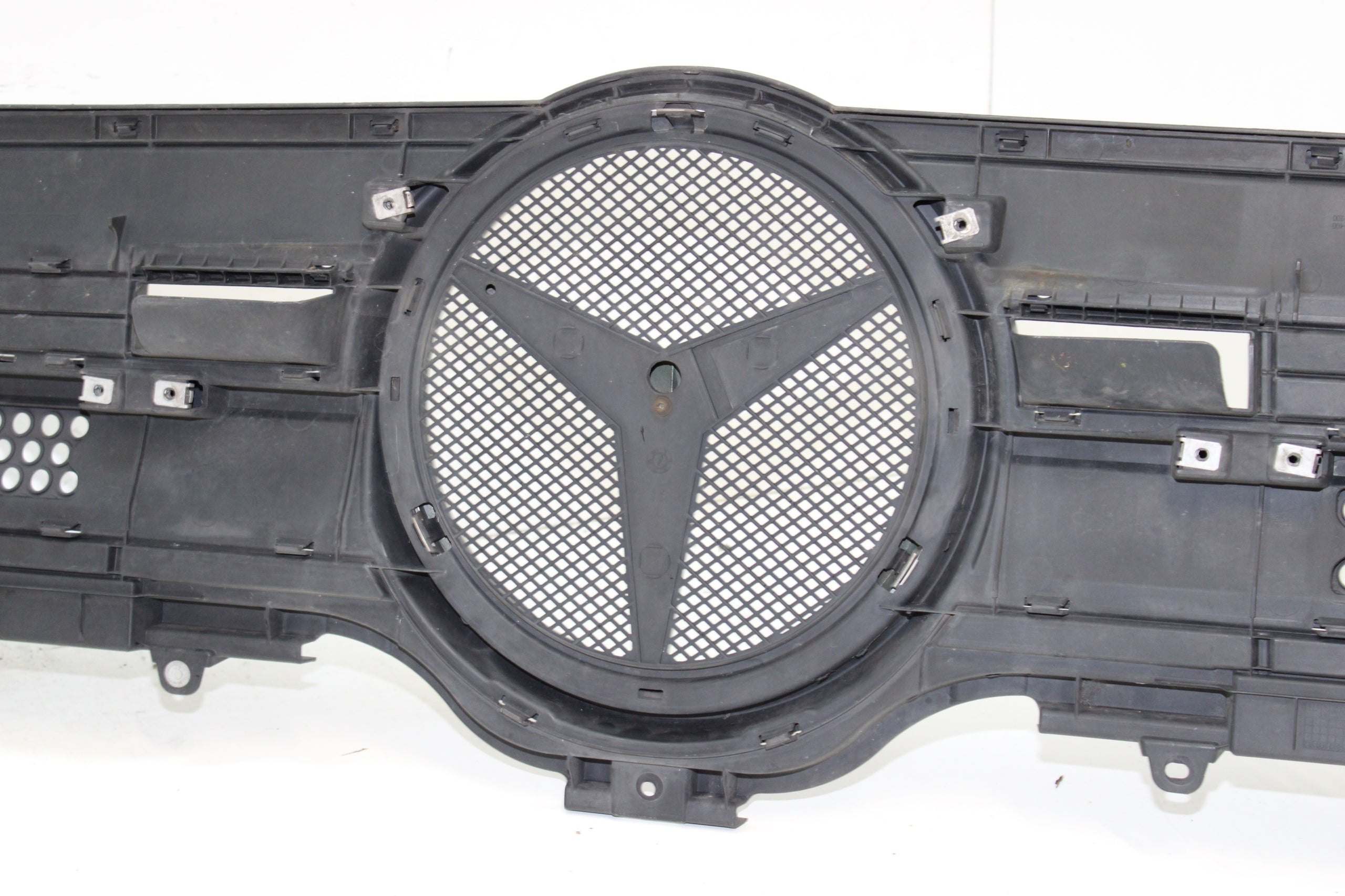 Kühlergrill Mercedes W960 FRONTGRILL A9607500618 Kühlergitter