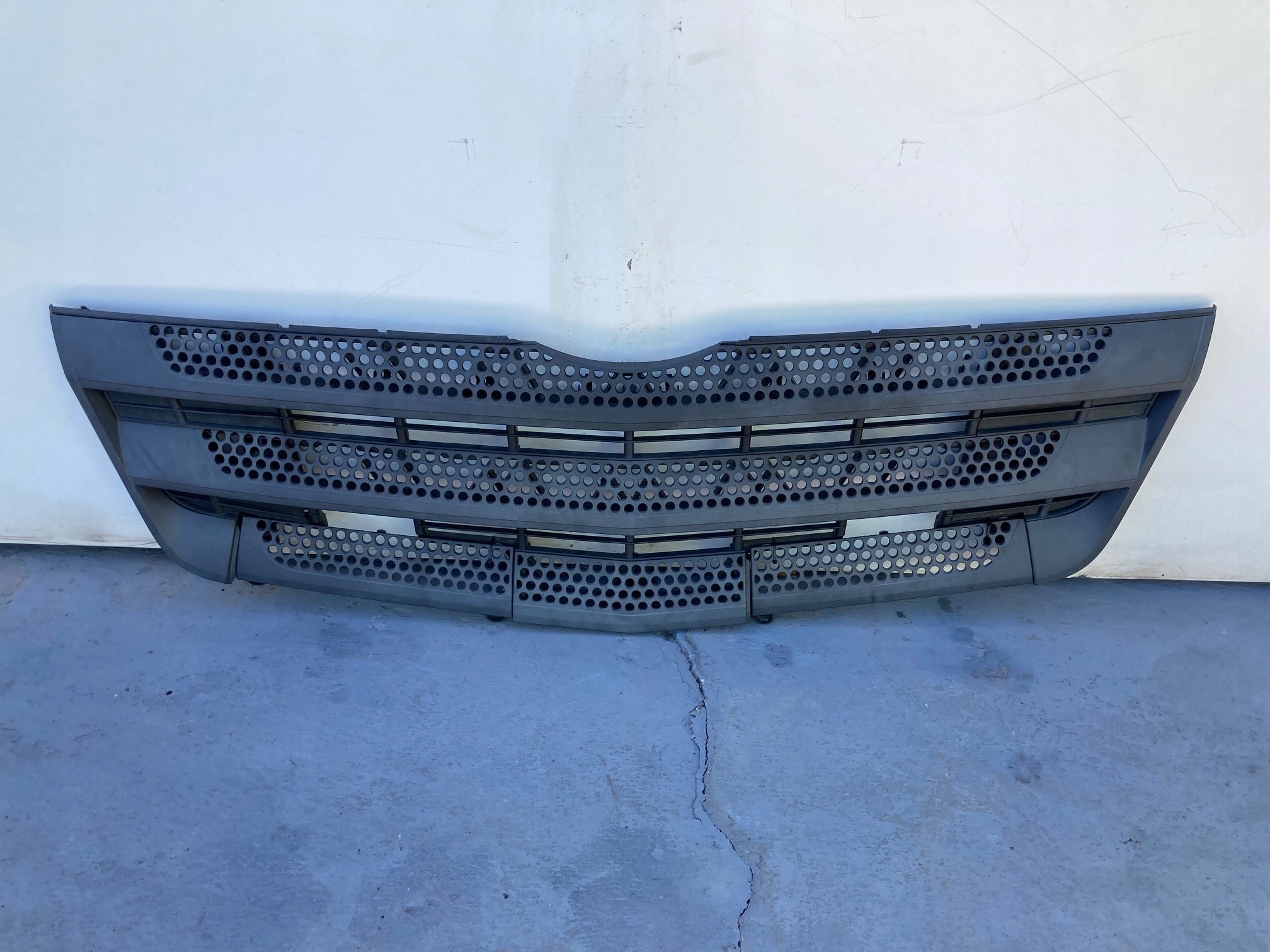 Kühlergrill Mercedes W961 FRONTGRILL A9618850253 Kühlergitter