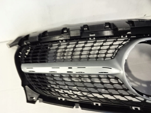 Kühlergrill Mercedes A117 FRONTGRILL Kühlergitter