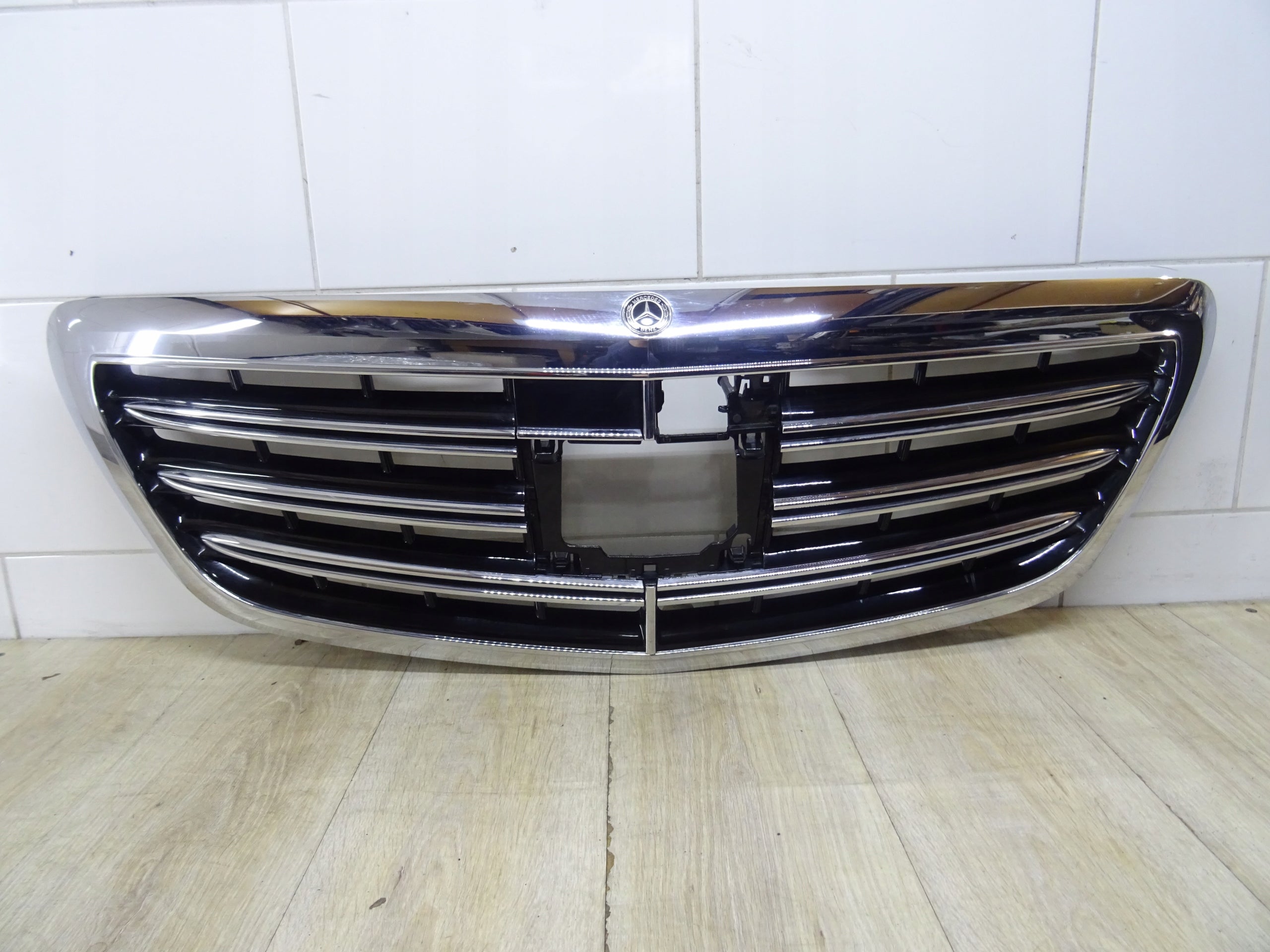  Kühlergrill Mercedes W222 A222 FRONTGRILL A2228802500 Kühlergitter product image