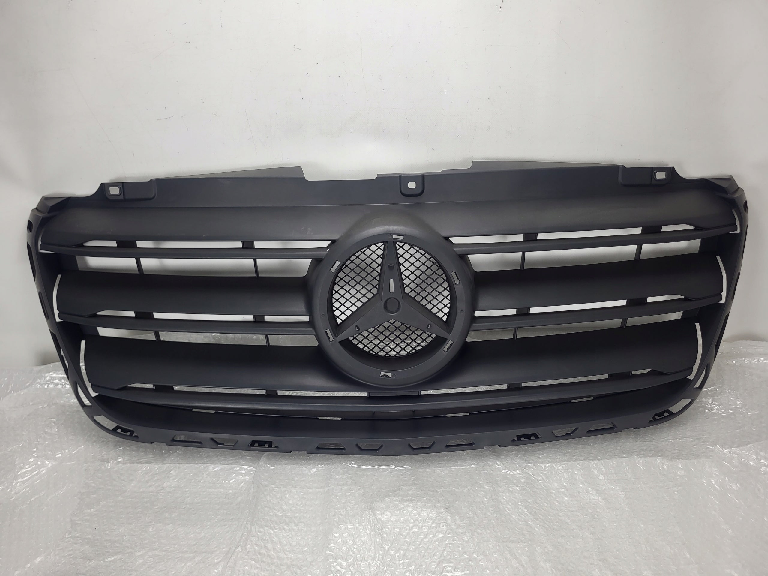 Kühlergrill Mercedes A910 SPRINTER W910 FRONTGRILL A9108852800 Kühlergitter