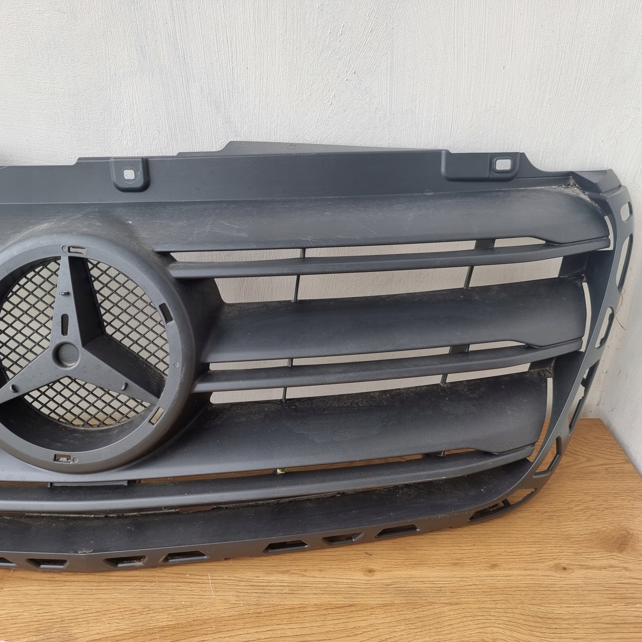 Kühlergrill Mercedes SPRINTER W907 A910 W910 FRONTGRILL A9108852800 Kühlergitter