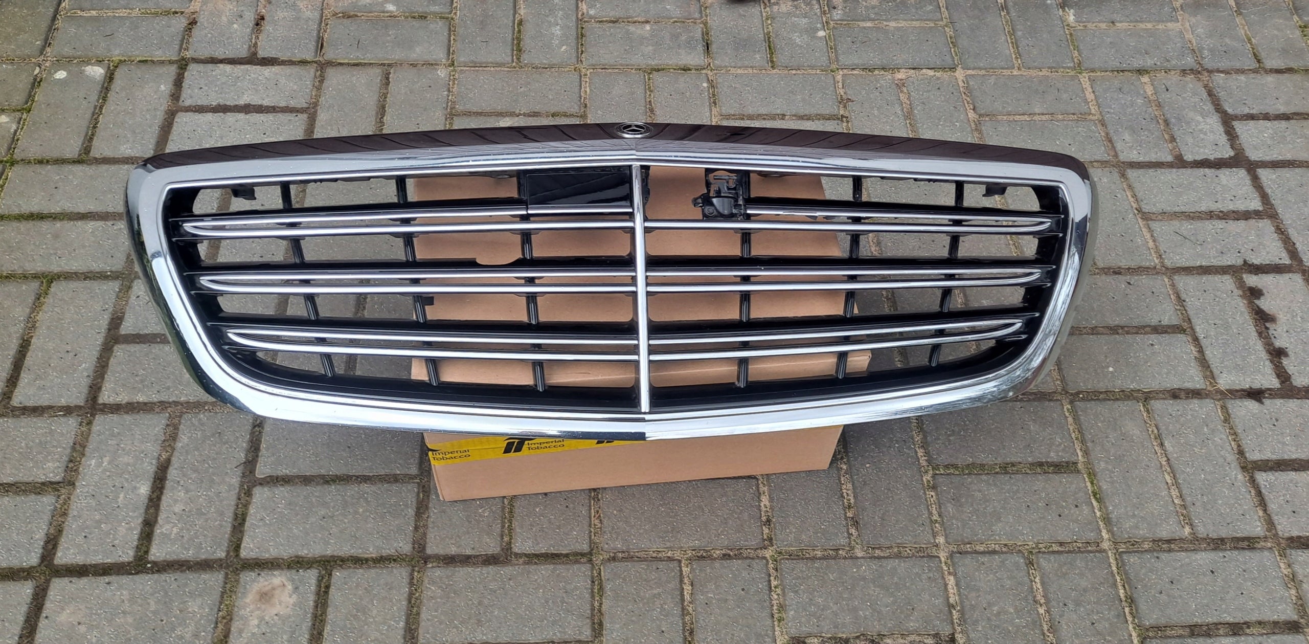  Kühlergrill Mercedes A222 W222 FRONTGRILL A2228802800 Kühlergitter product image