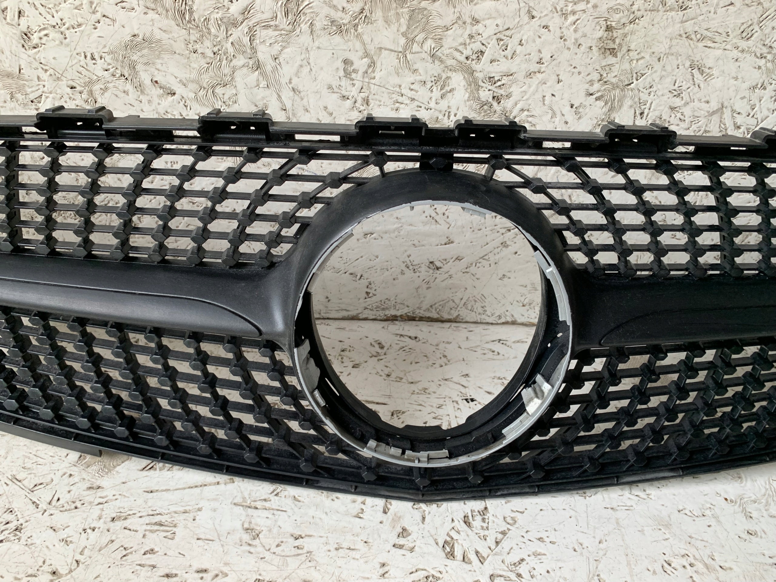 Kühlergrill Mercedes A176 FRONTGRILL A1768881760 Kühlergitter