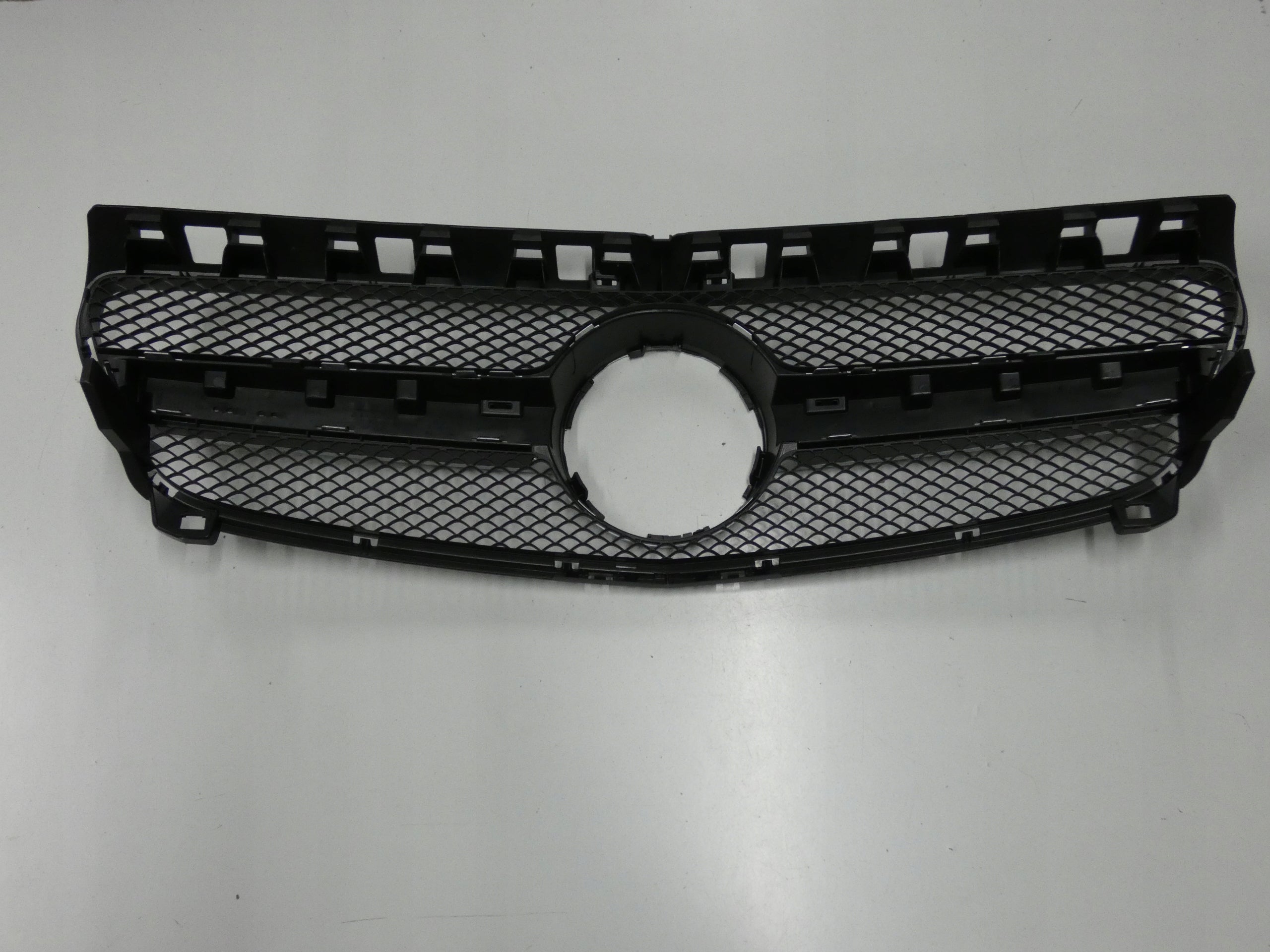 Kühlergrill Mercedes W176 A176 FRONTGRILL A1768880860 Kühlergitter