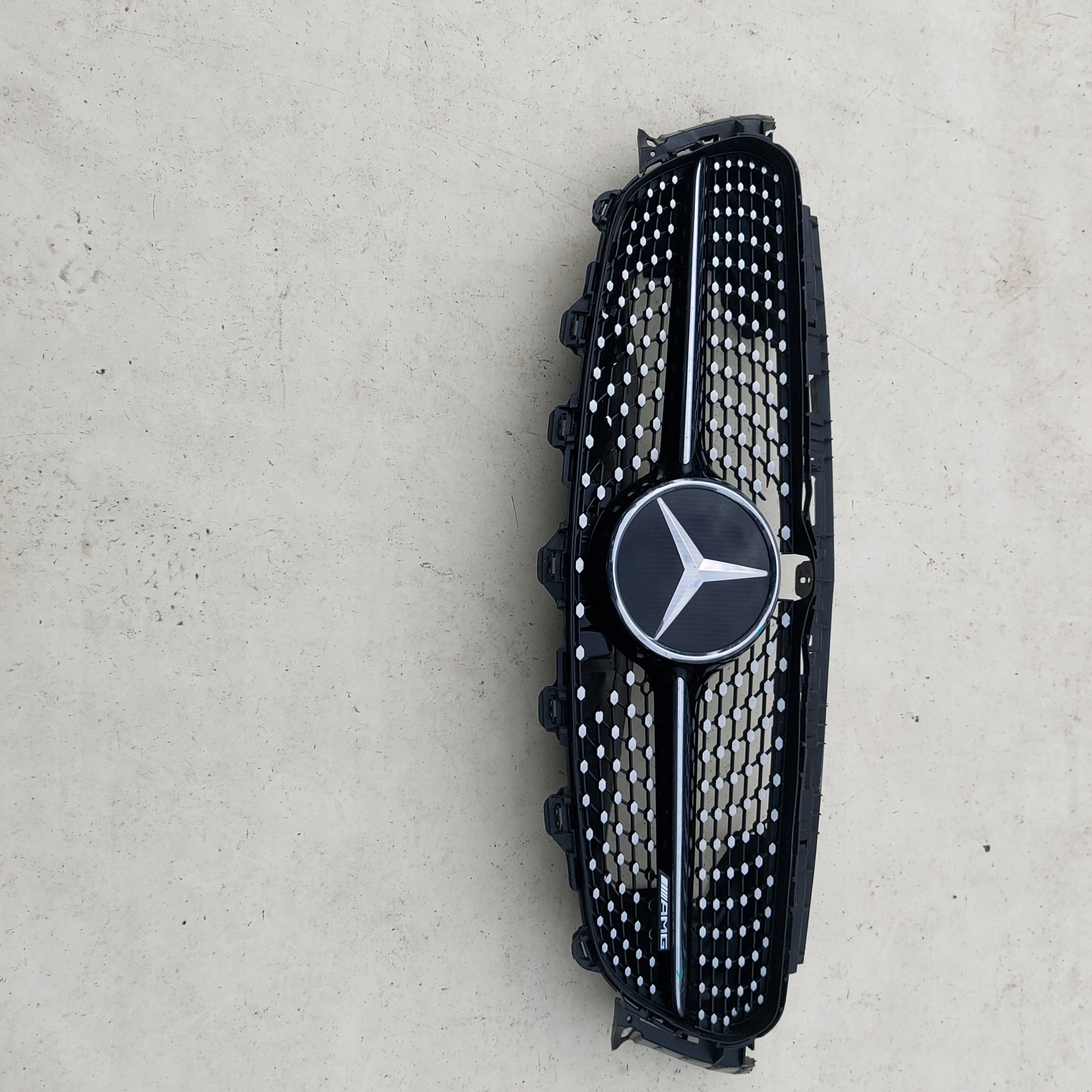  Grille de radiateur Mercedes A238 FRONTGRILL A2388880400 Grille de radiateur  product image