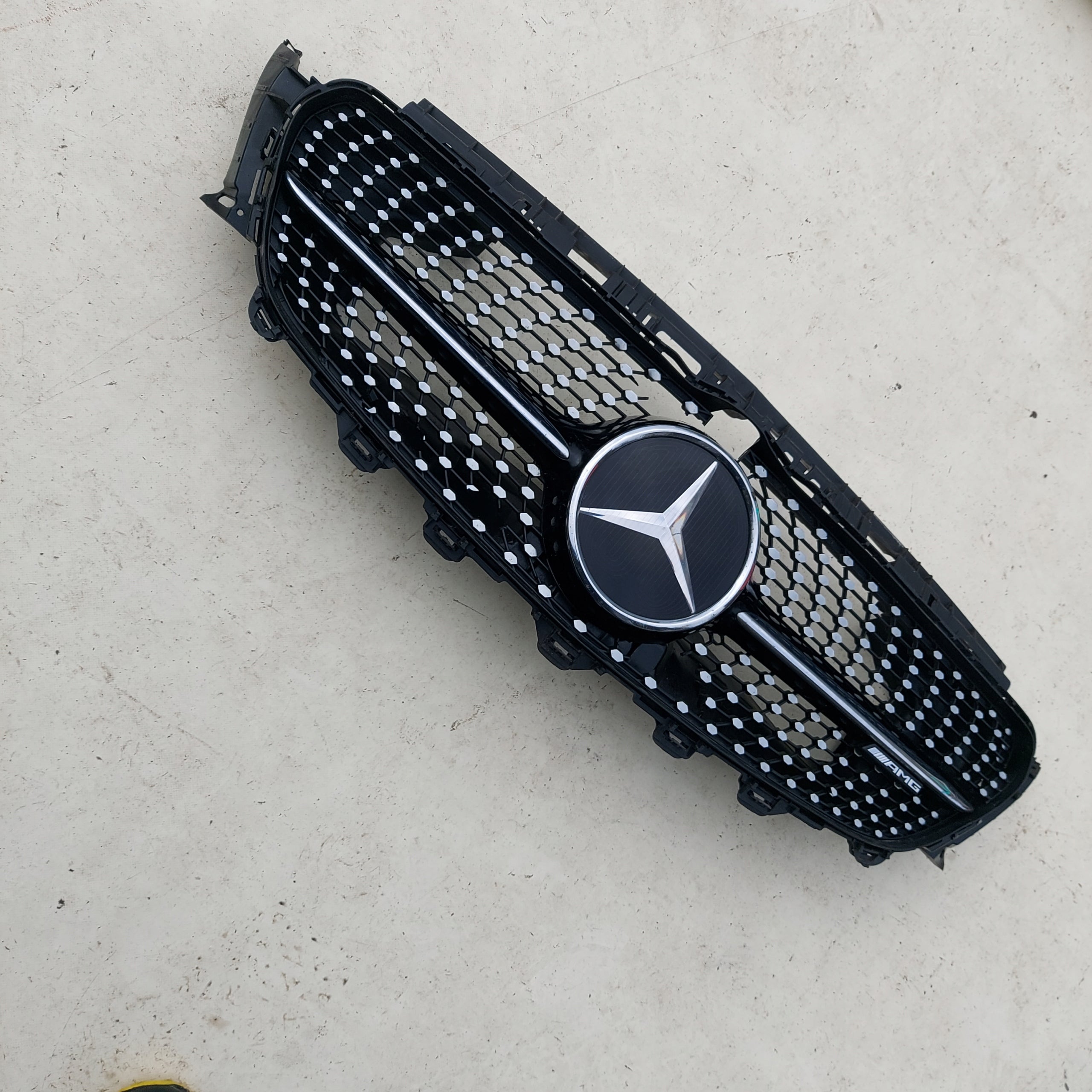 Kühlergrill Mercedes A238 FRONTGRILL A2388880400 Kühlergitter