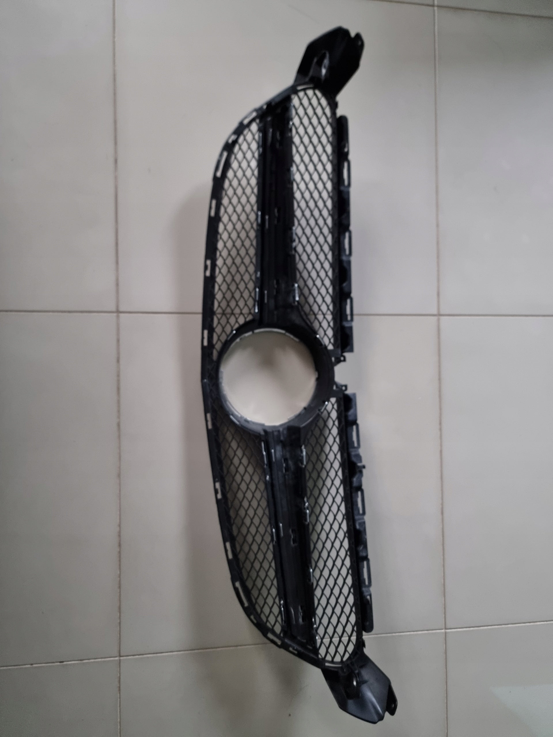 Kühlergrill Mercedes A205 FRONTGRILL A2058880523 Kühlergitter