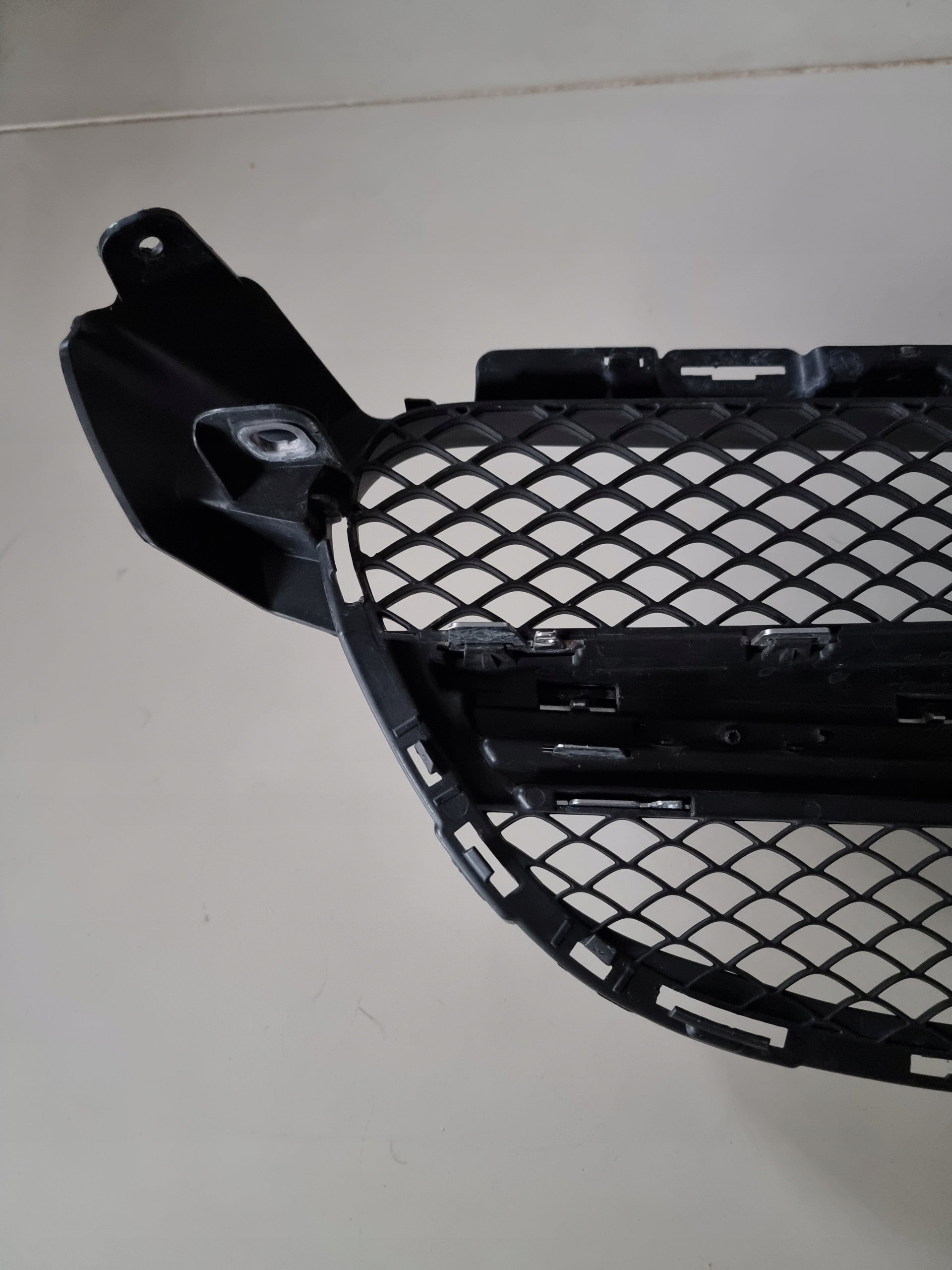 Kühlergrill Mercedes A205 FRONTGRILL A2058880523 Kühlergitter