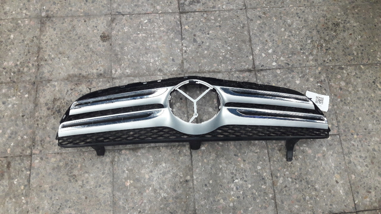 Kühlergrill Mercedes A253 W253 FRONTGRILL A2538806676 Kühlergitter