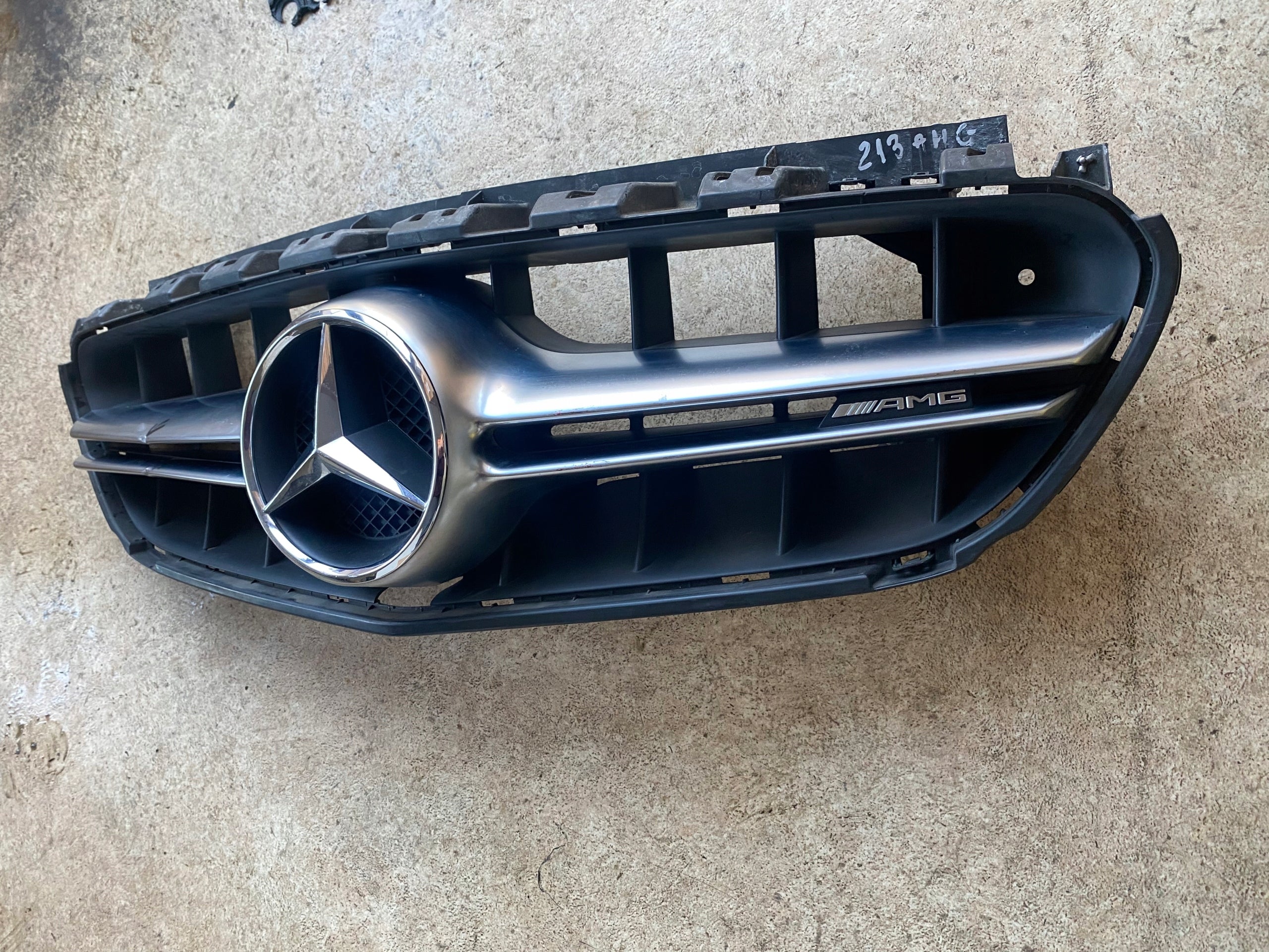 Kühlergrill Mercedes E 213 FRONTGRILL Kühlergitter