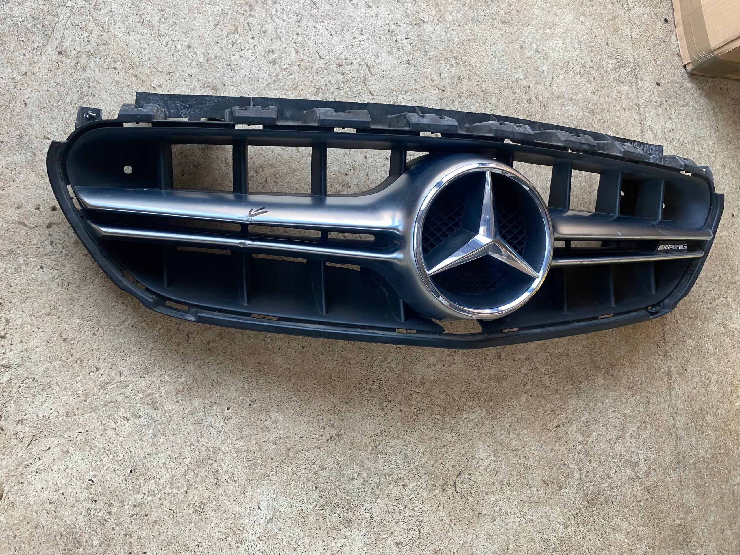 Kühlergrill Mercedes E 213 FRONTGRILL Kühlergitter