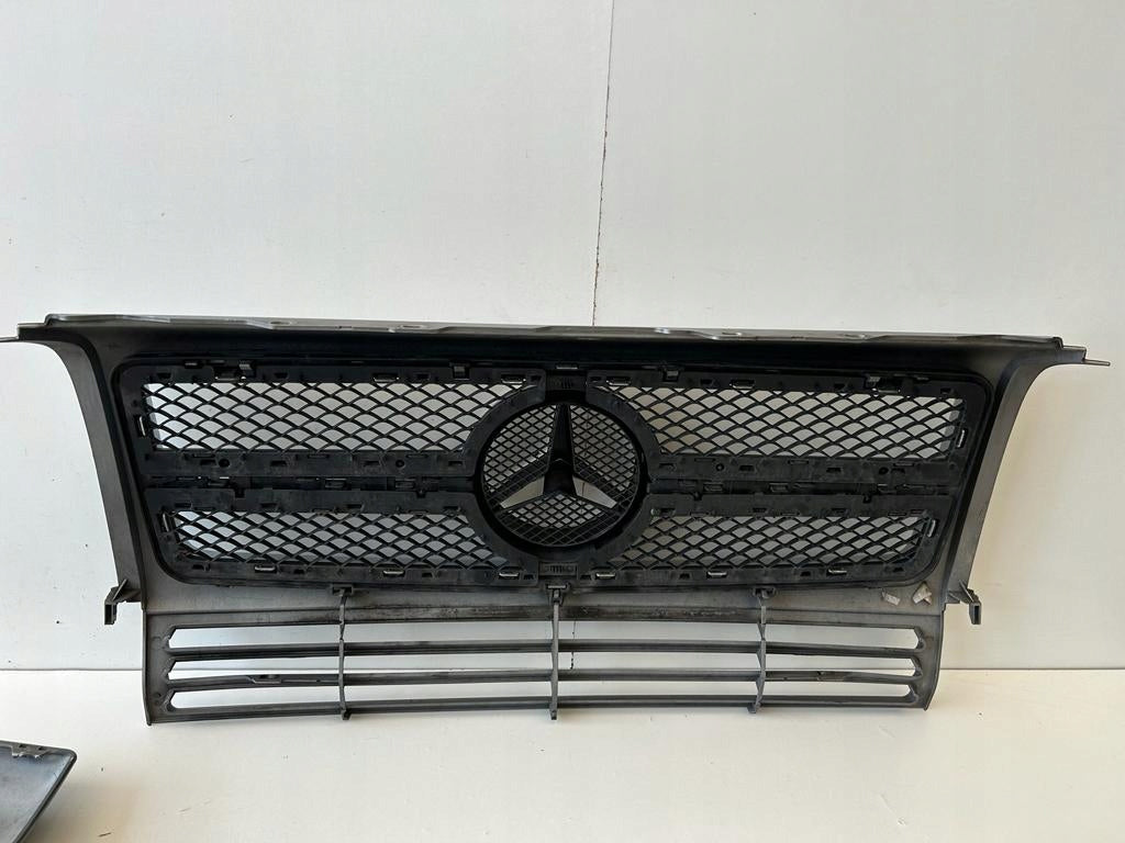 Kühlergrill Mercedes W463 W463 W463 FRONTGRILL A4638840274 Kühlergitter