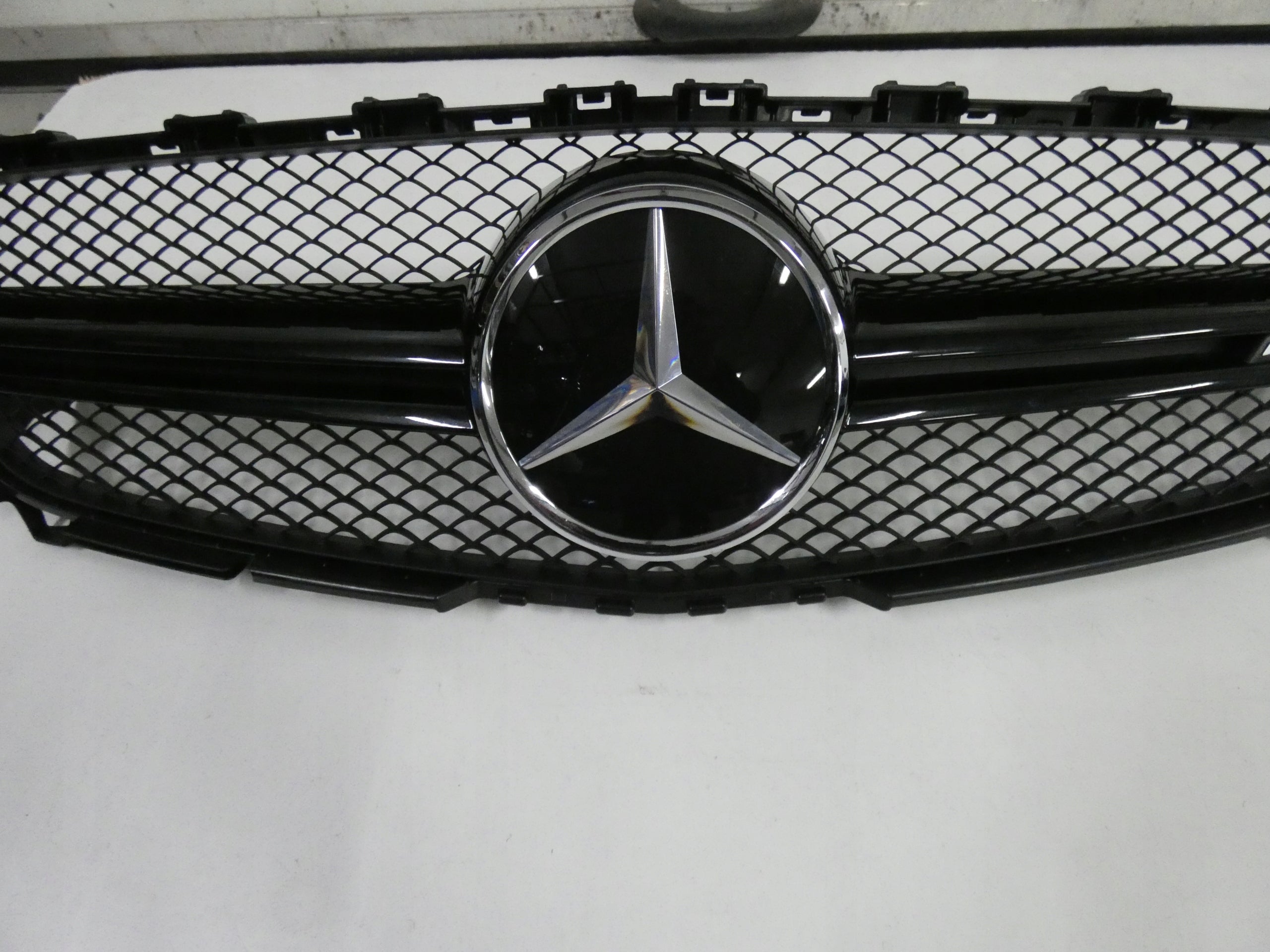 Kühlergrill Mercedes W176 FRONTGRILL Kühlergitter