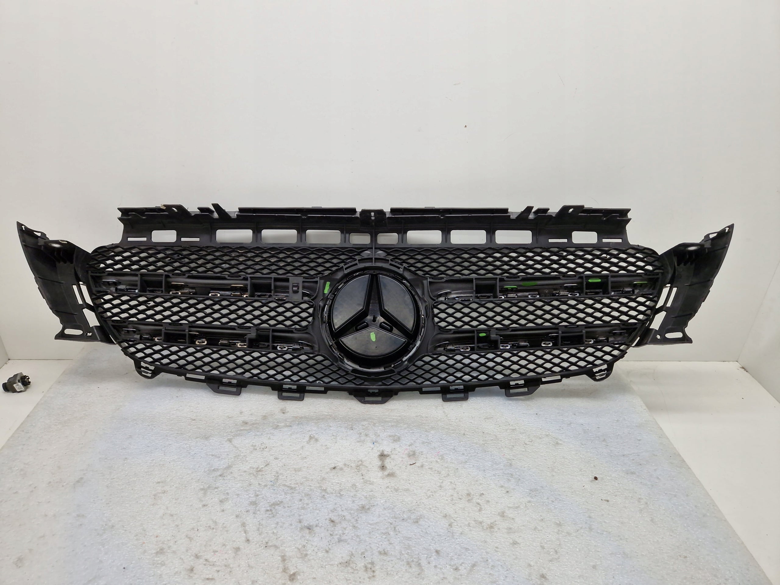 Kühlergrill Mercedes A213 FRONTGRILL A2138880123 Kühlergitter