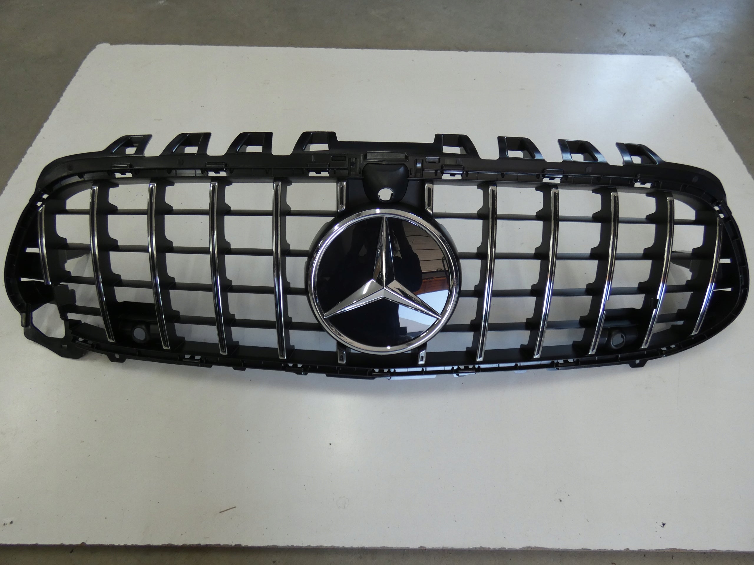 Kühlergrill Mercedes W177 FRONTGRILL Kühlergitter