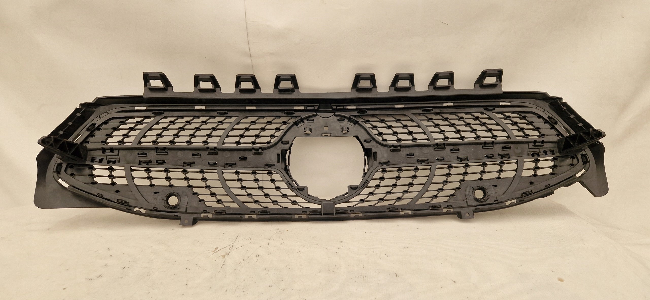 Kühlergrill Mercedes CLA 118 FRONTGRILL A1188880000 Kühlergitter