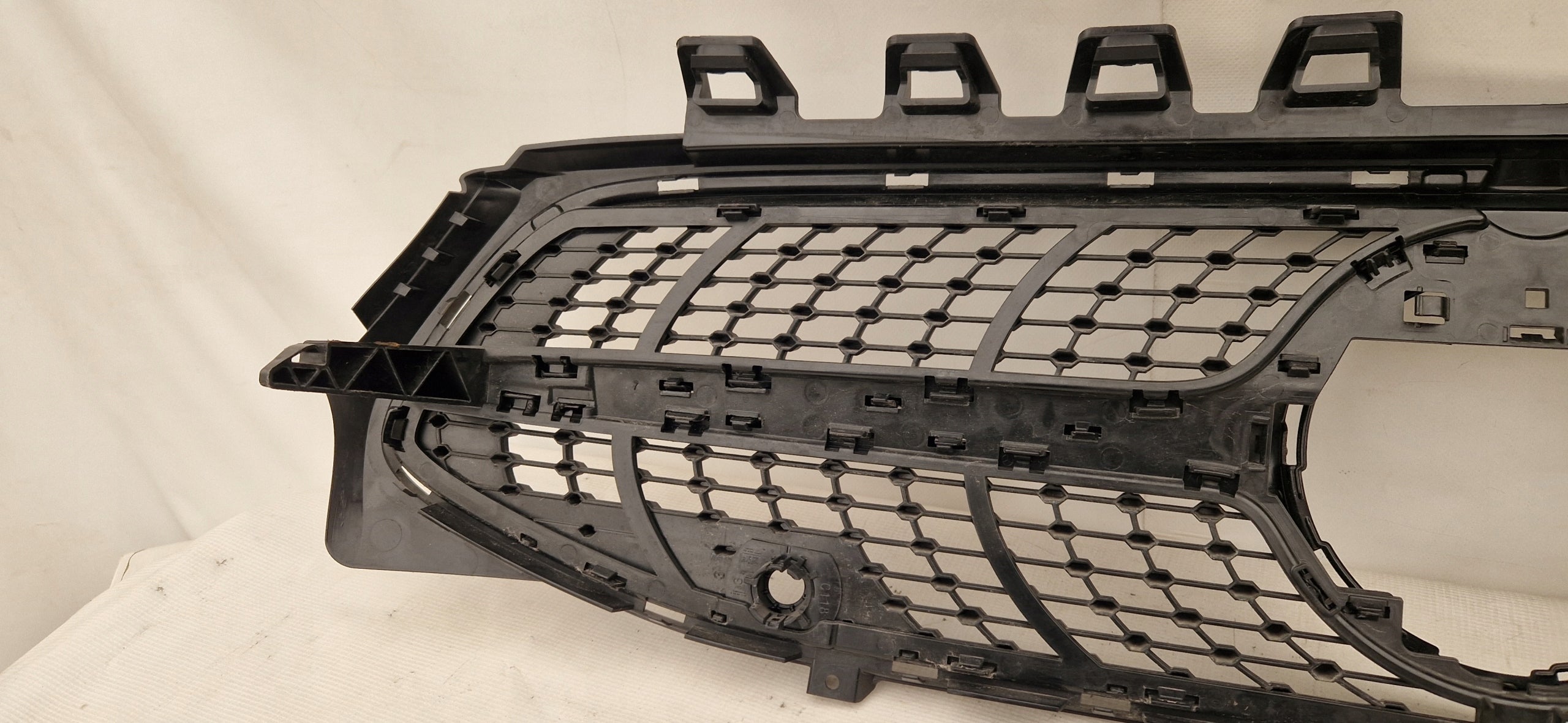 Kühlergrill Mercedes CLA 118 FRONTGRILL A1188880000 Kühlergitter