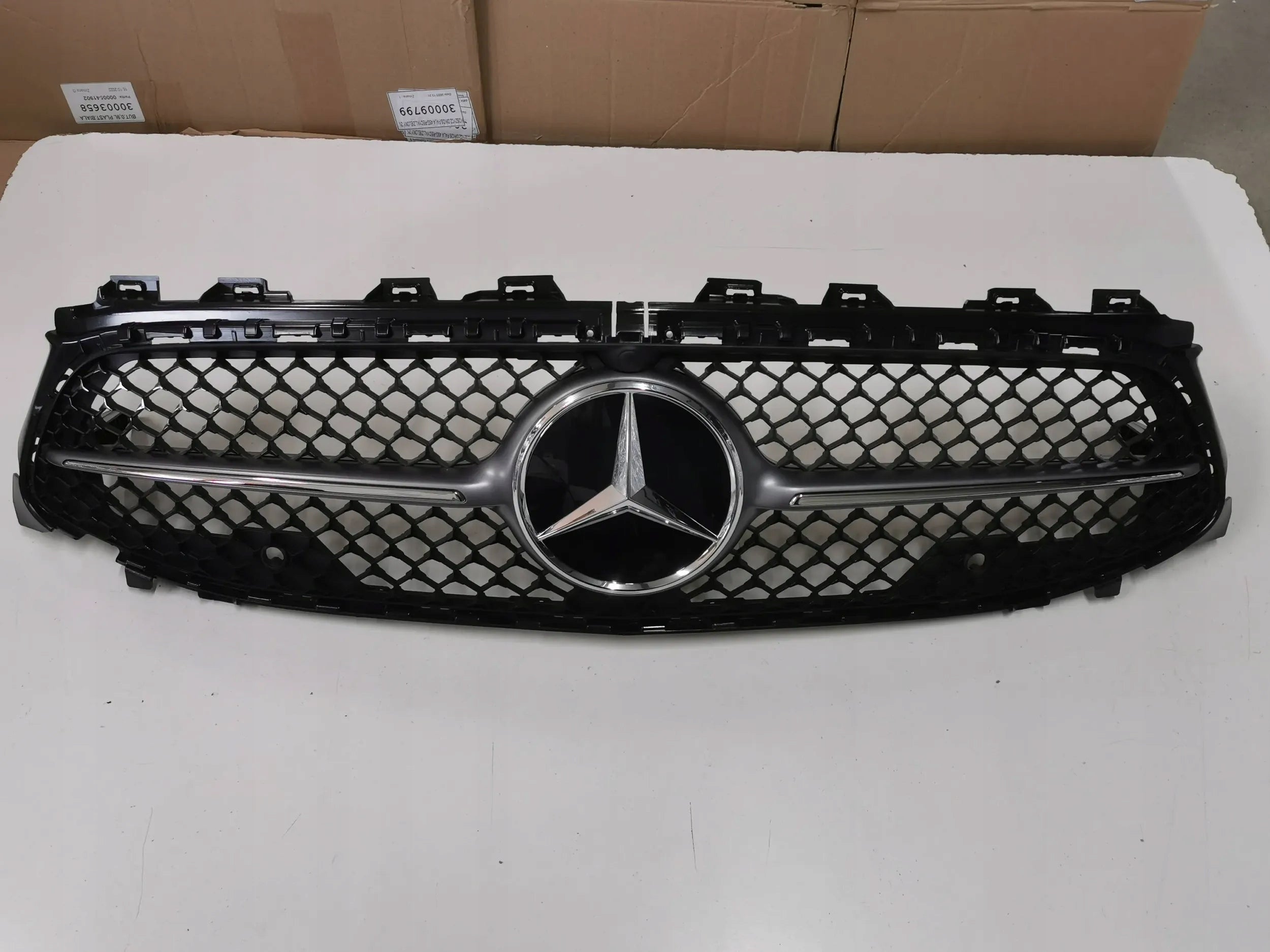  Kühlergrill Mercedes CLA W118 FRONTGRILL A1188883800 Kühlergitter product image