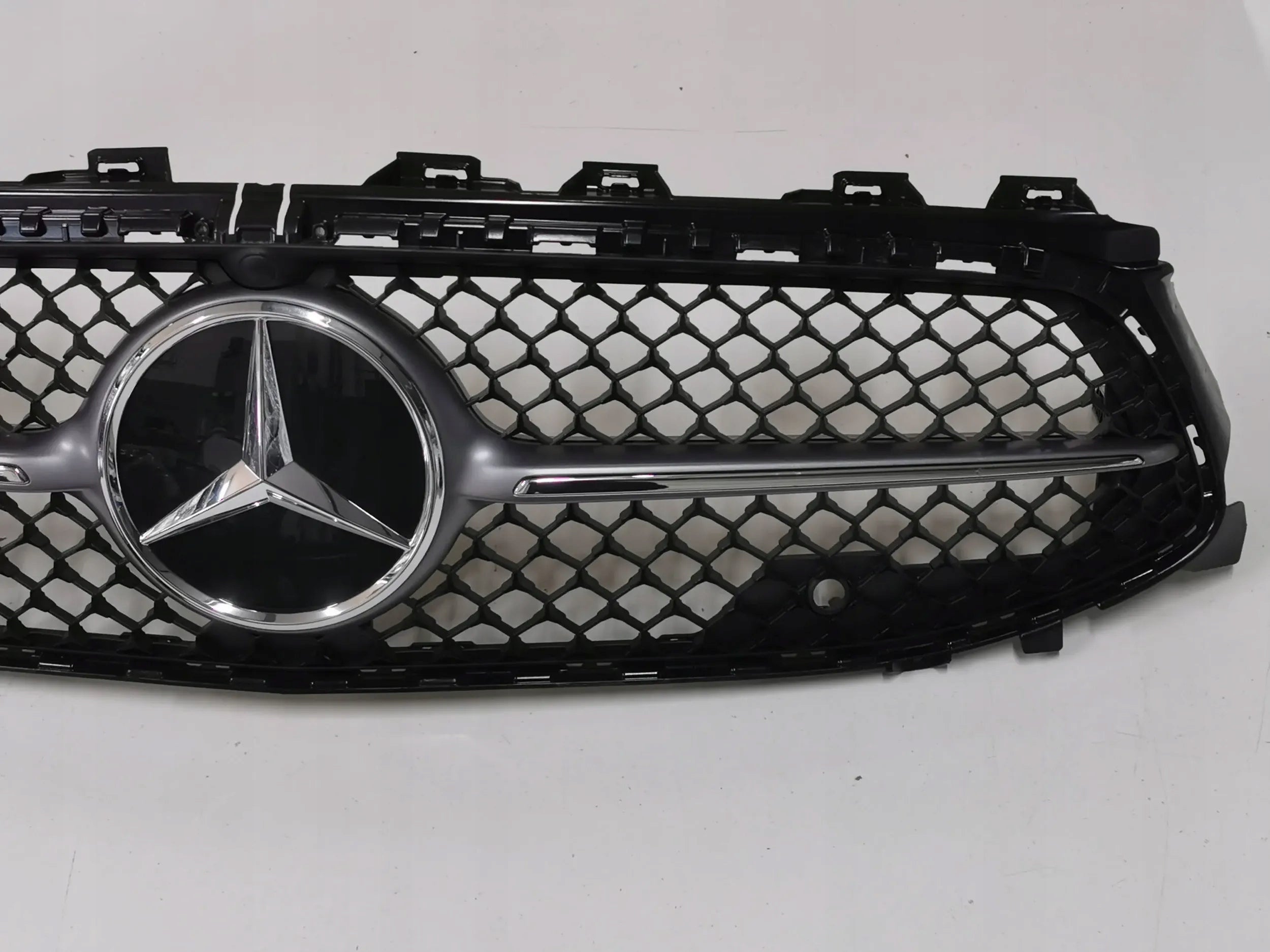 Kühlergrill Mercedes CLA W118 FRONTGRILL A1188883800 Kühlergitter